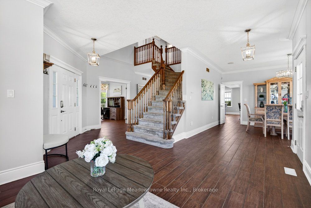 6750 Beatty Line N Property Photo 5