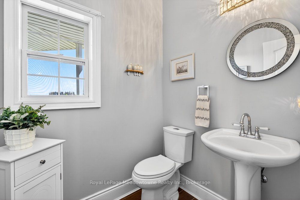 6750 Beatty Line N Property Photo 17