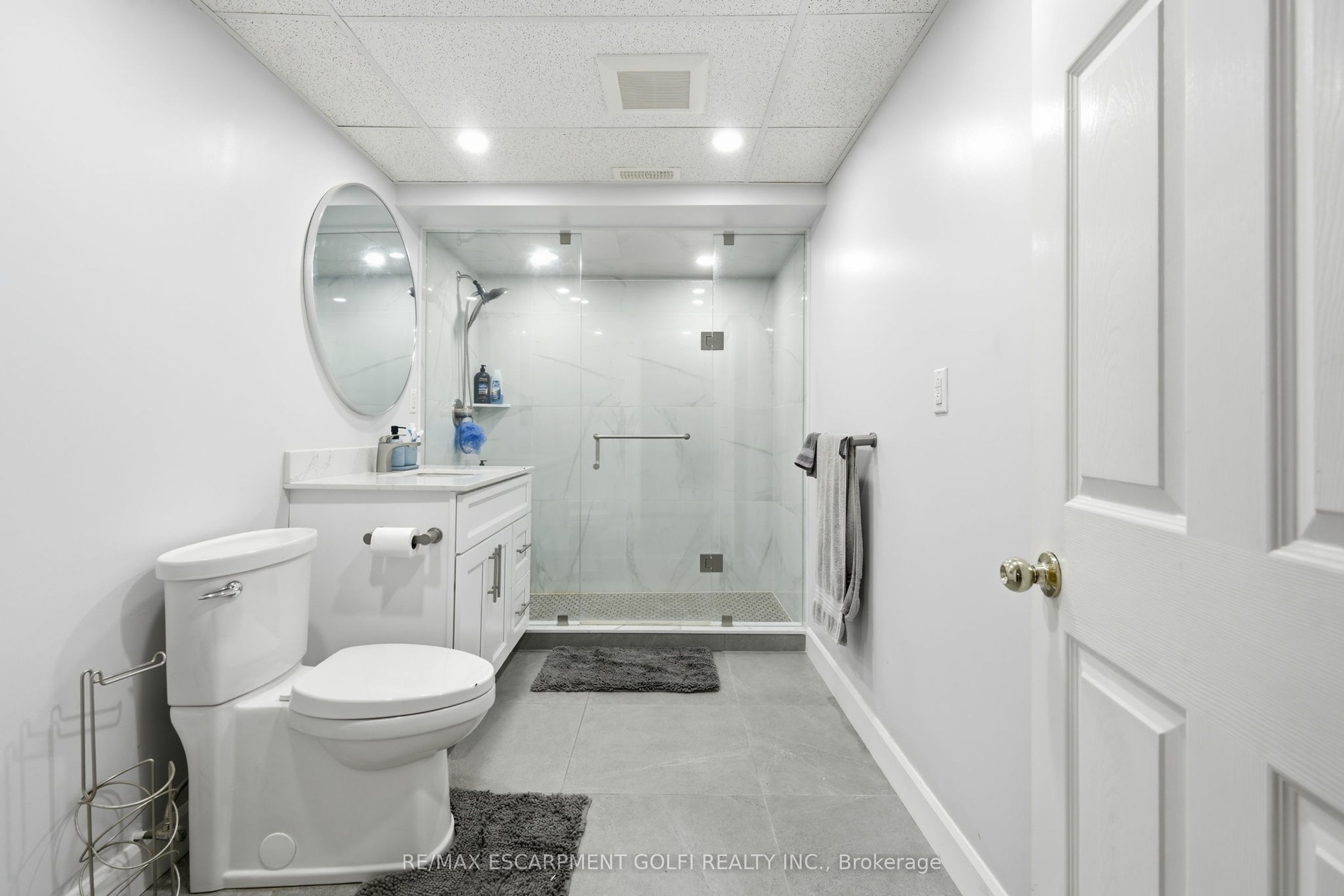 13 Golden Acres Drive Property Photo 32