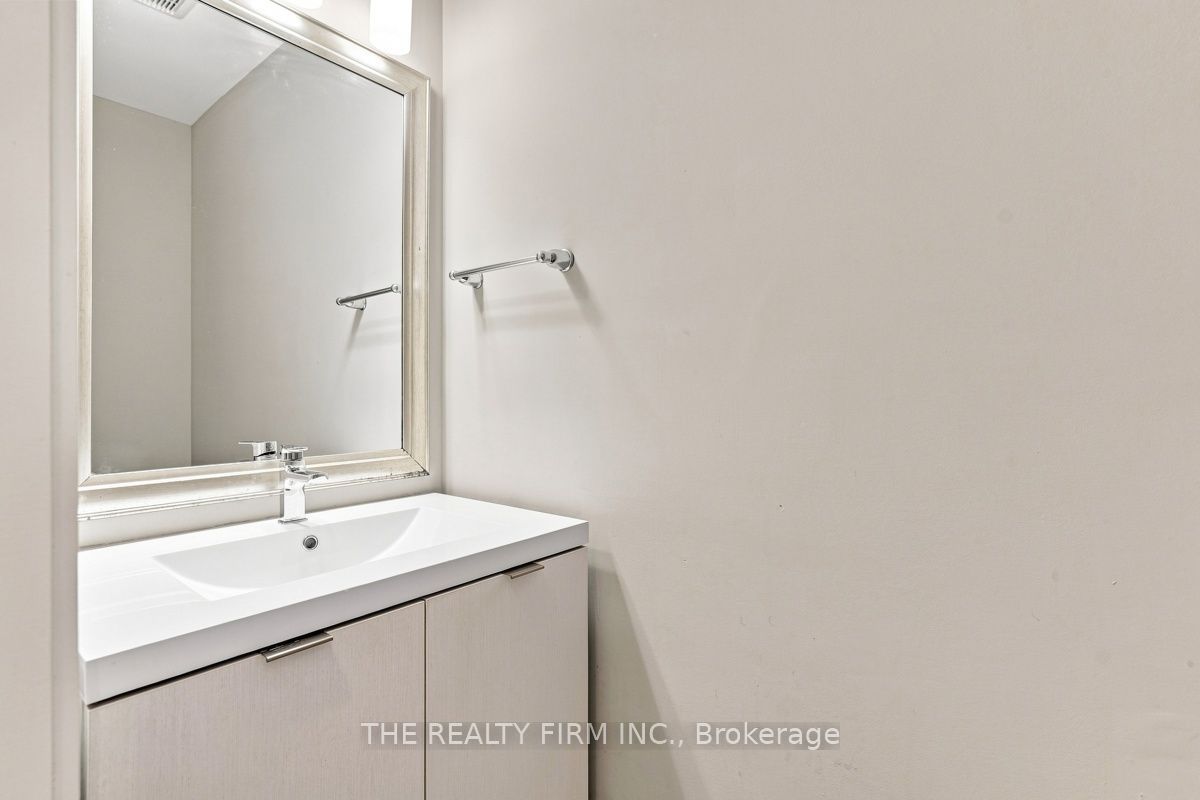 2140 Meadowgate Boulevard Property Photo 15
