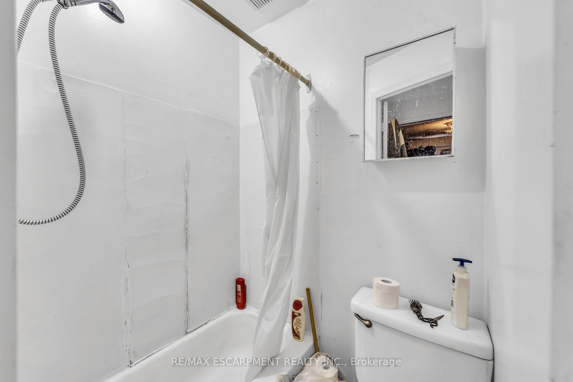 1367 Cannon Street E Property Photo 21