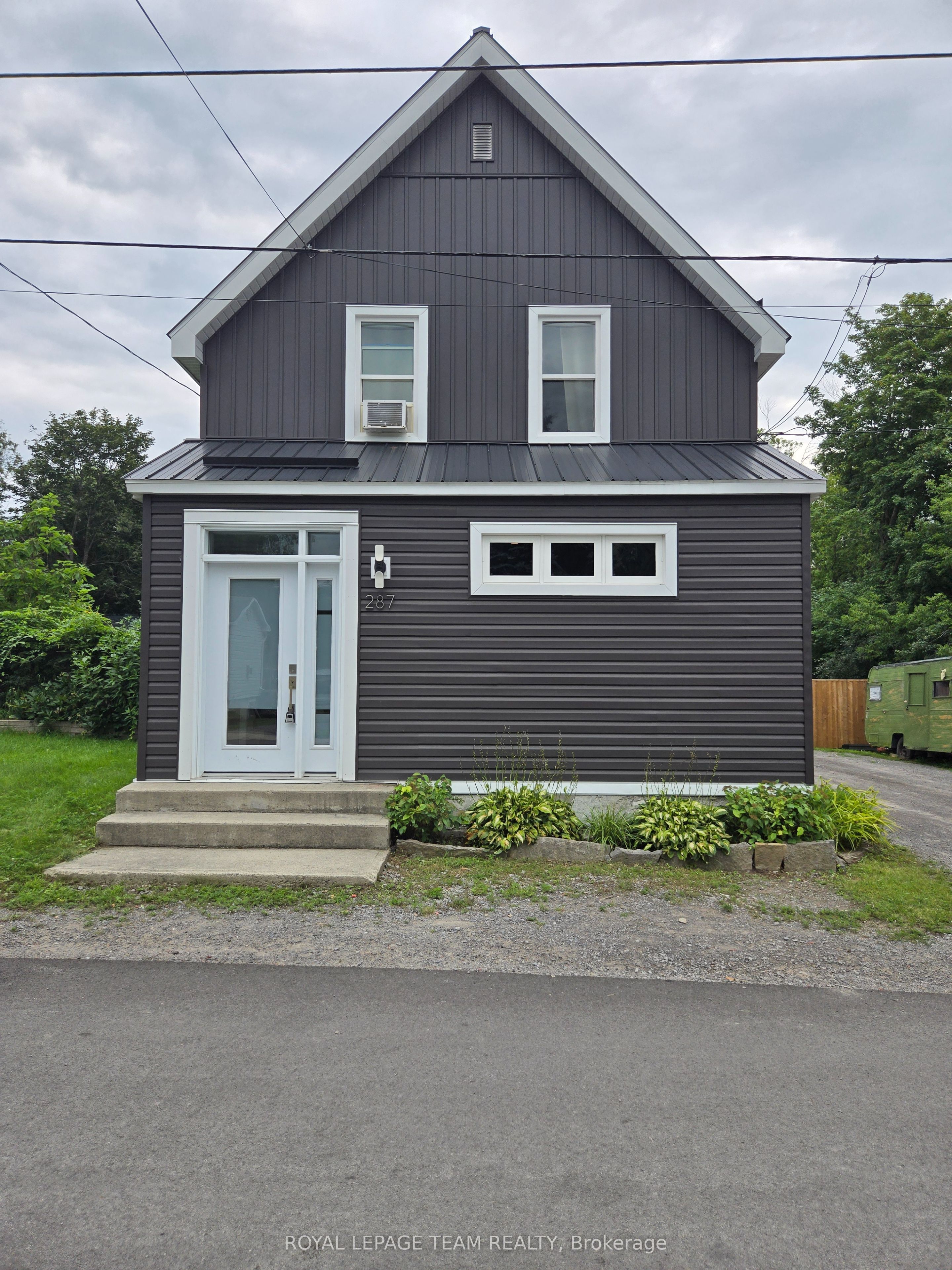 287 Water Street Property Photo 1