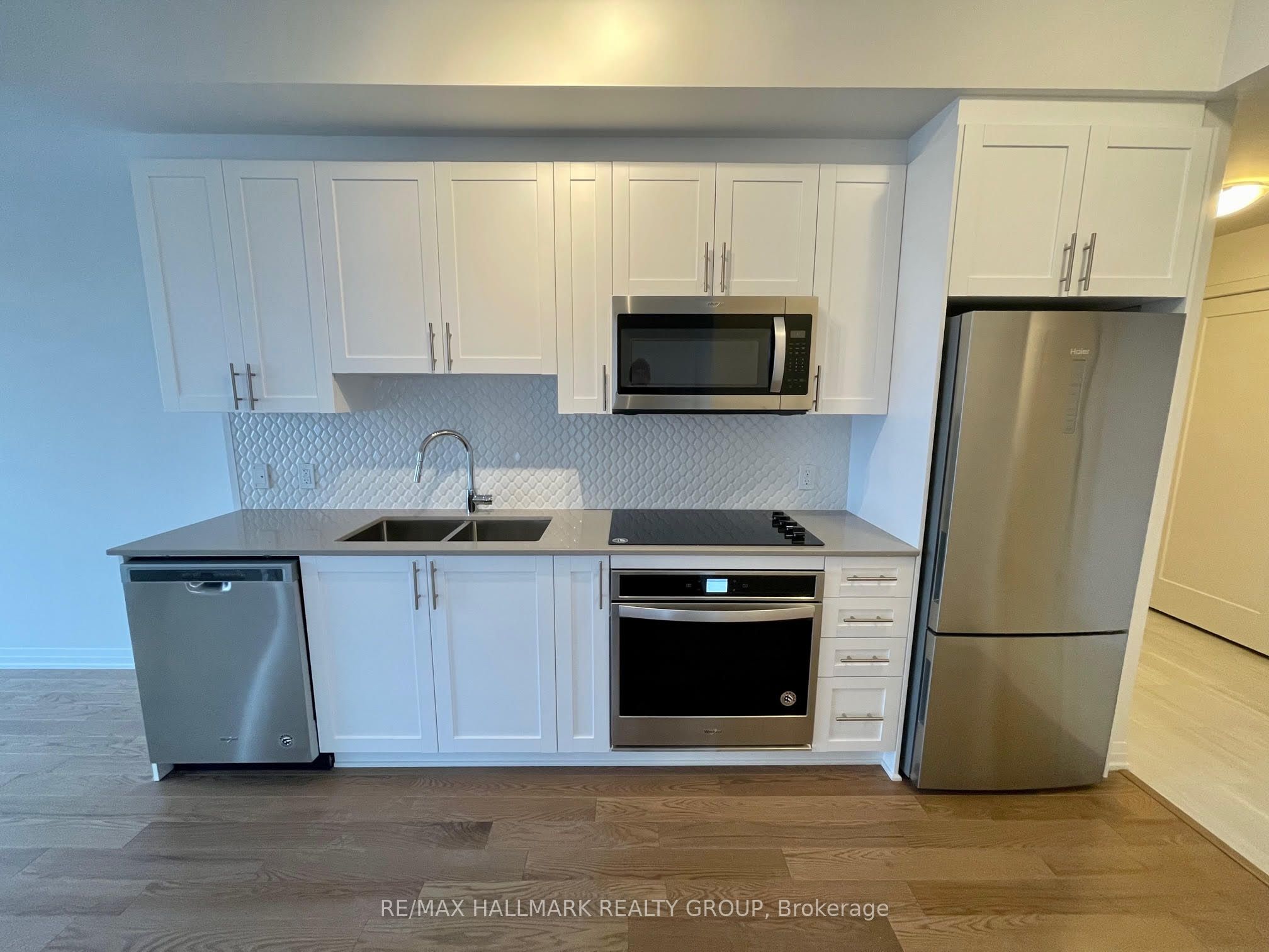 805 Carling Avenue 3002 Property Photo 4