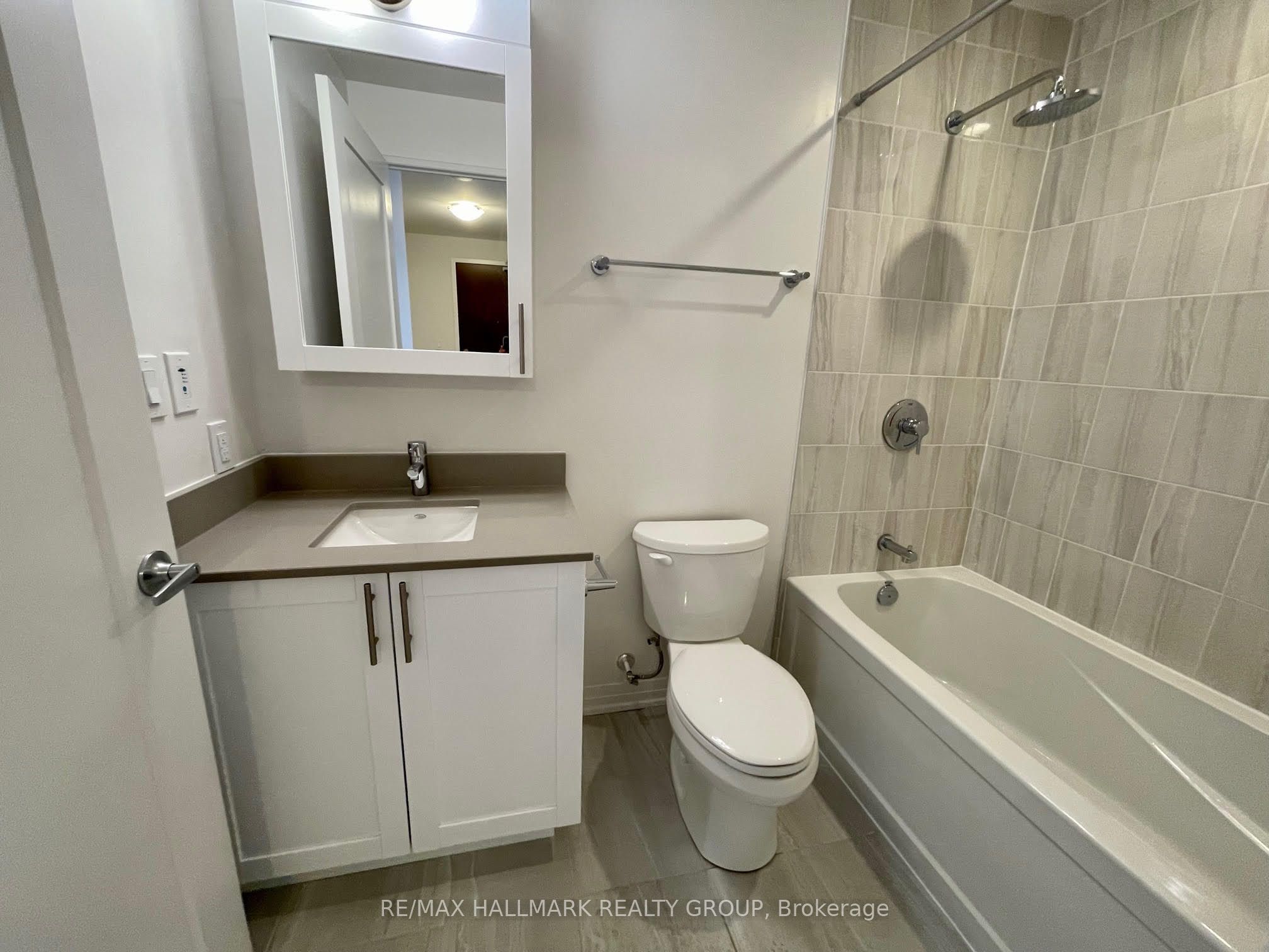 805 Carling Avenue 3002 Property Photo 7