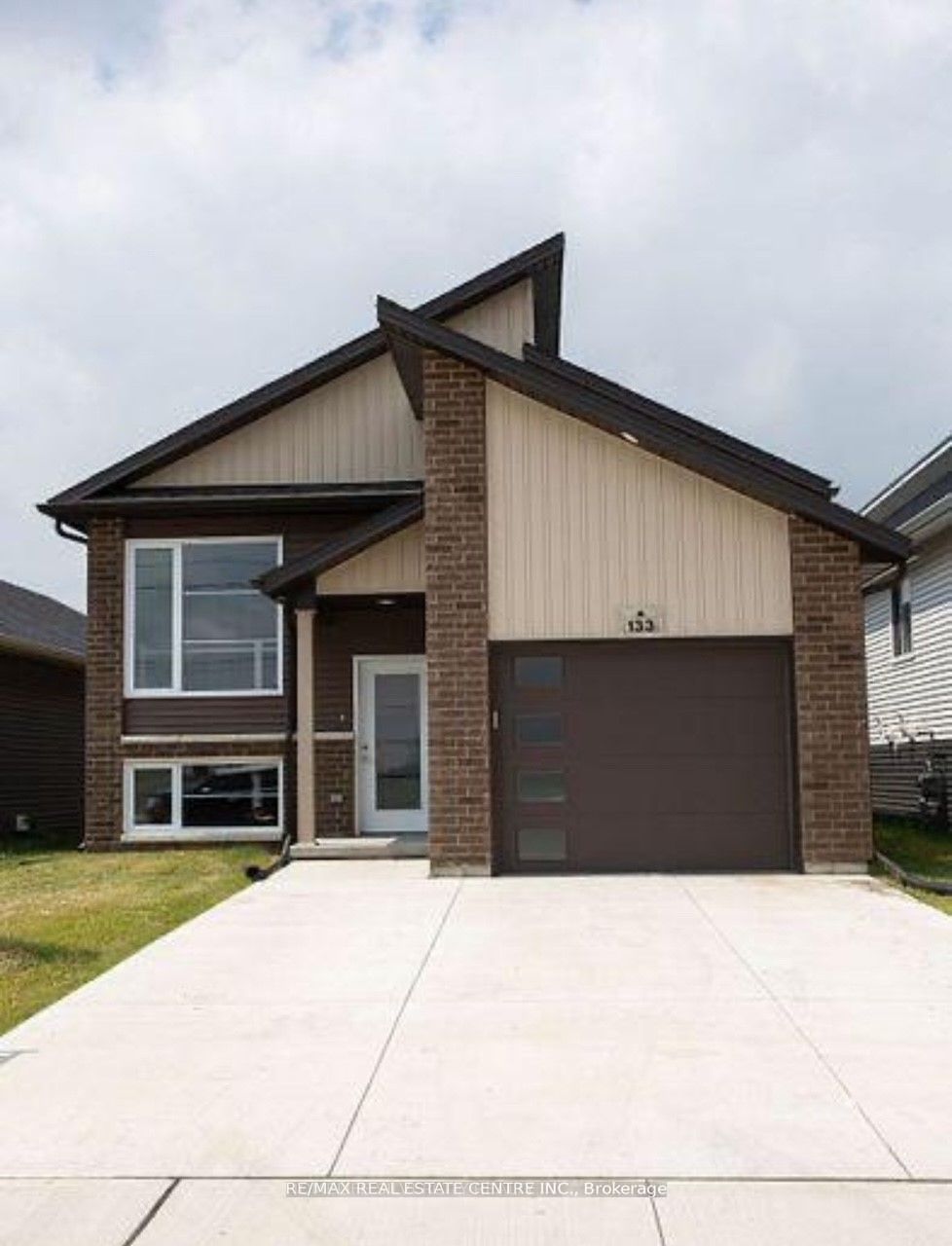 133 Howard Road Property Photo 1