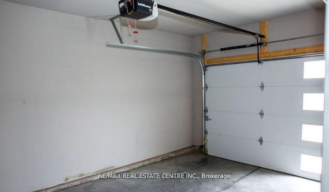 133 Howard Road Property Photo 8
