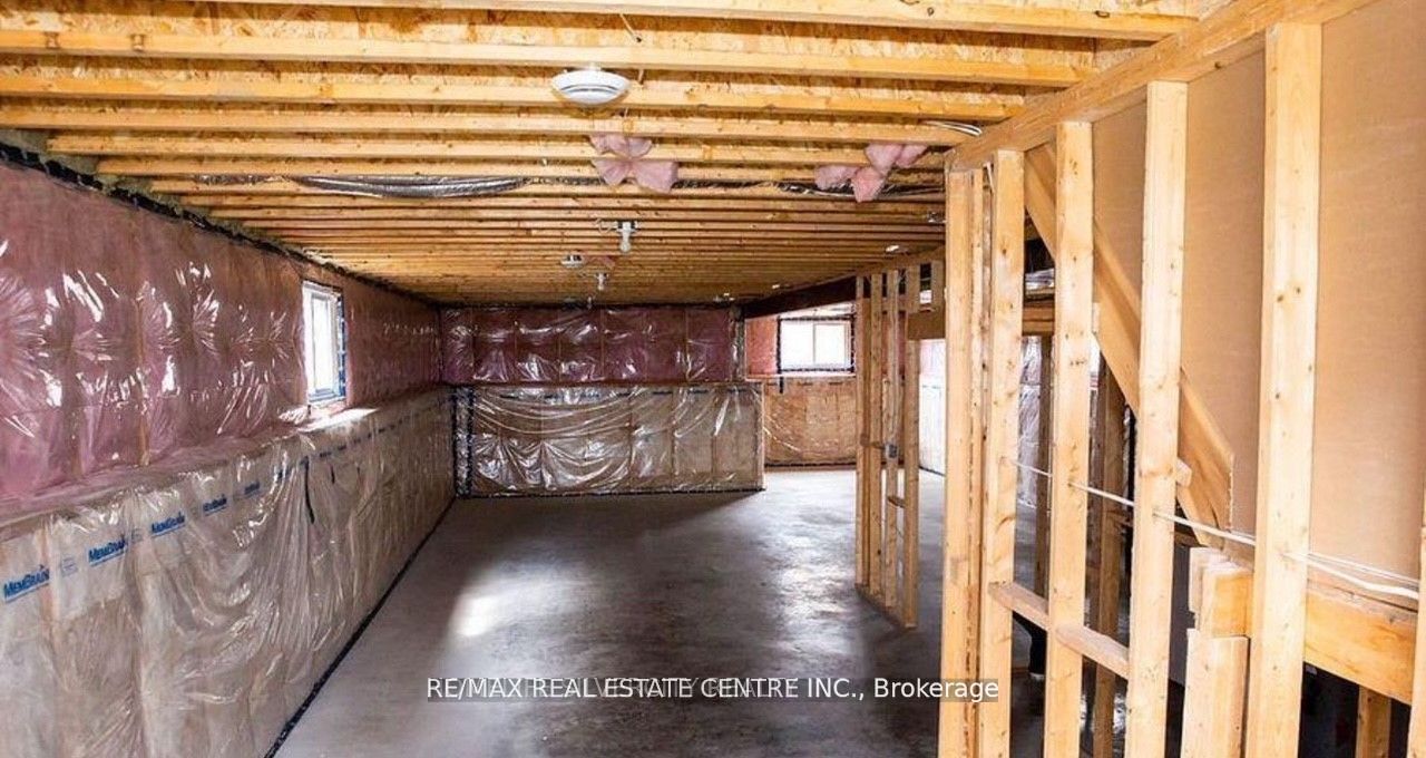 133 Howard Road Property Photo 9