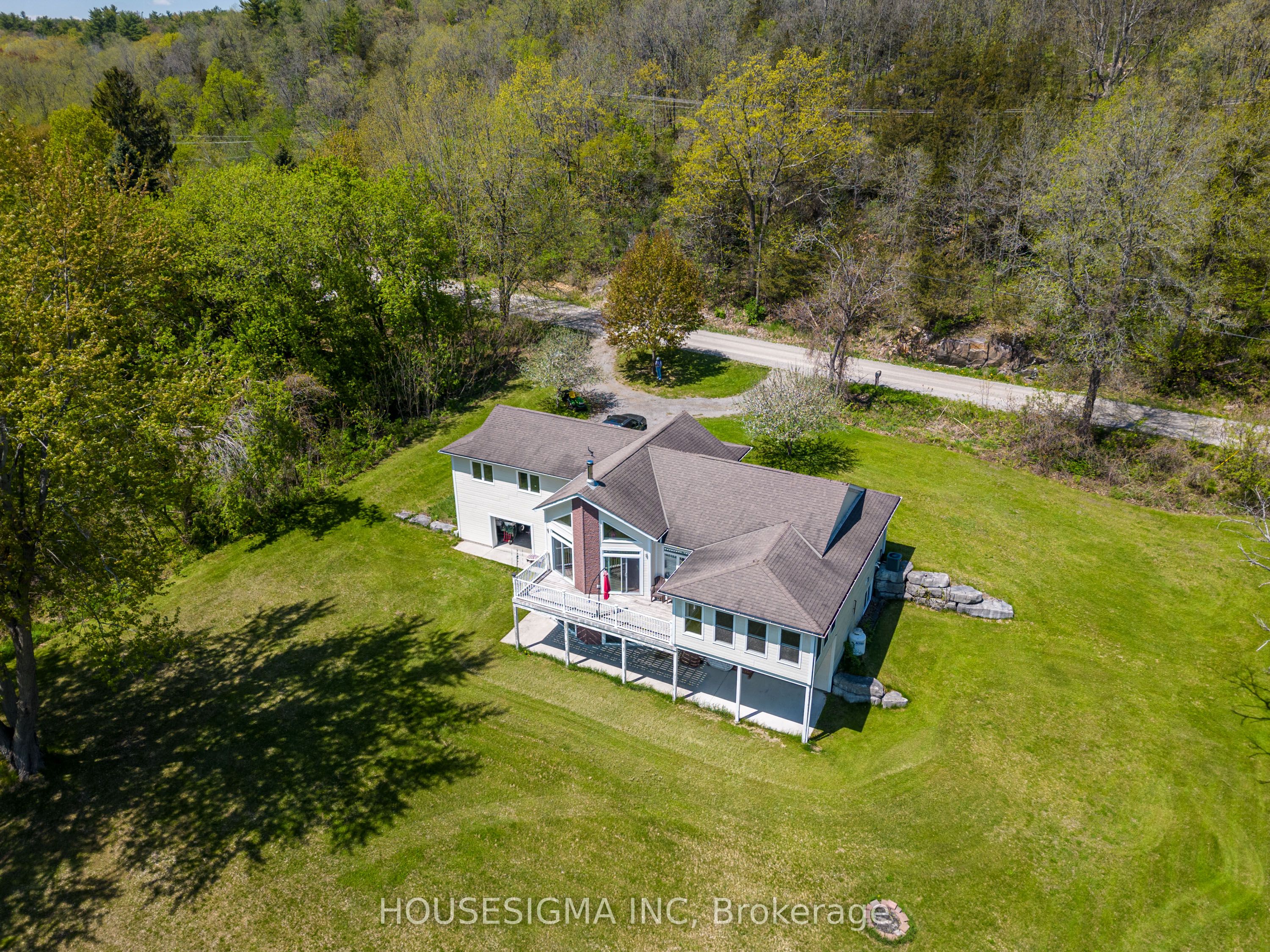 139 Old River Road Property Photo 4