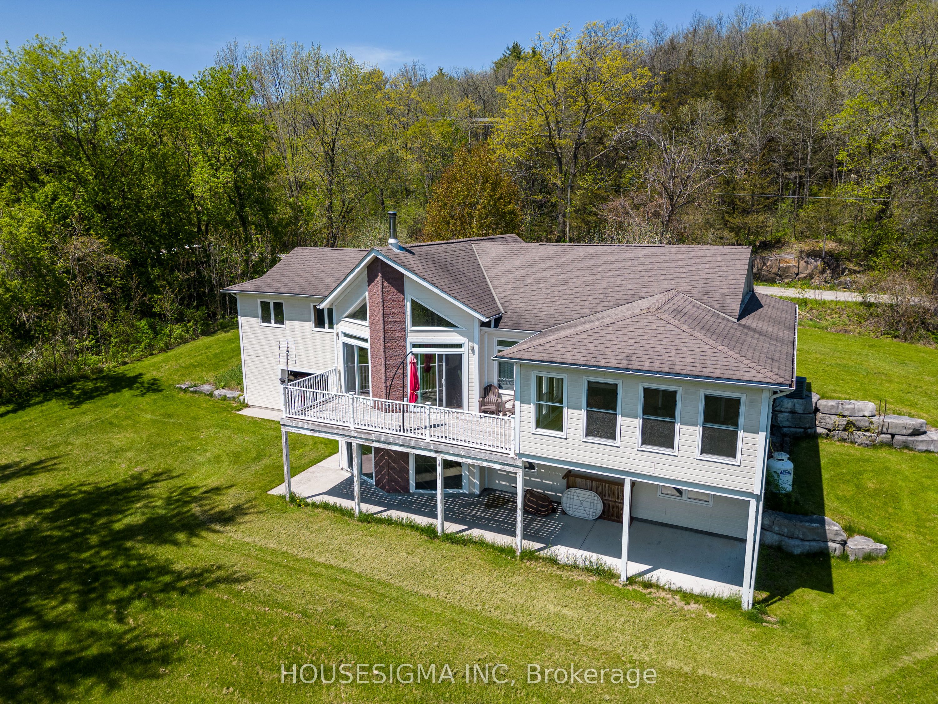 139 Old River Road Property Photo 6
