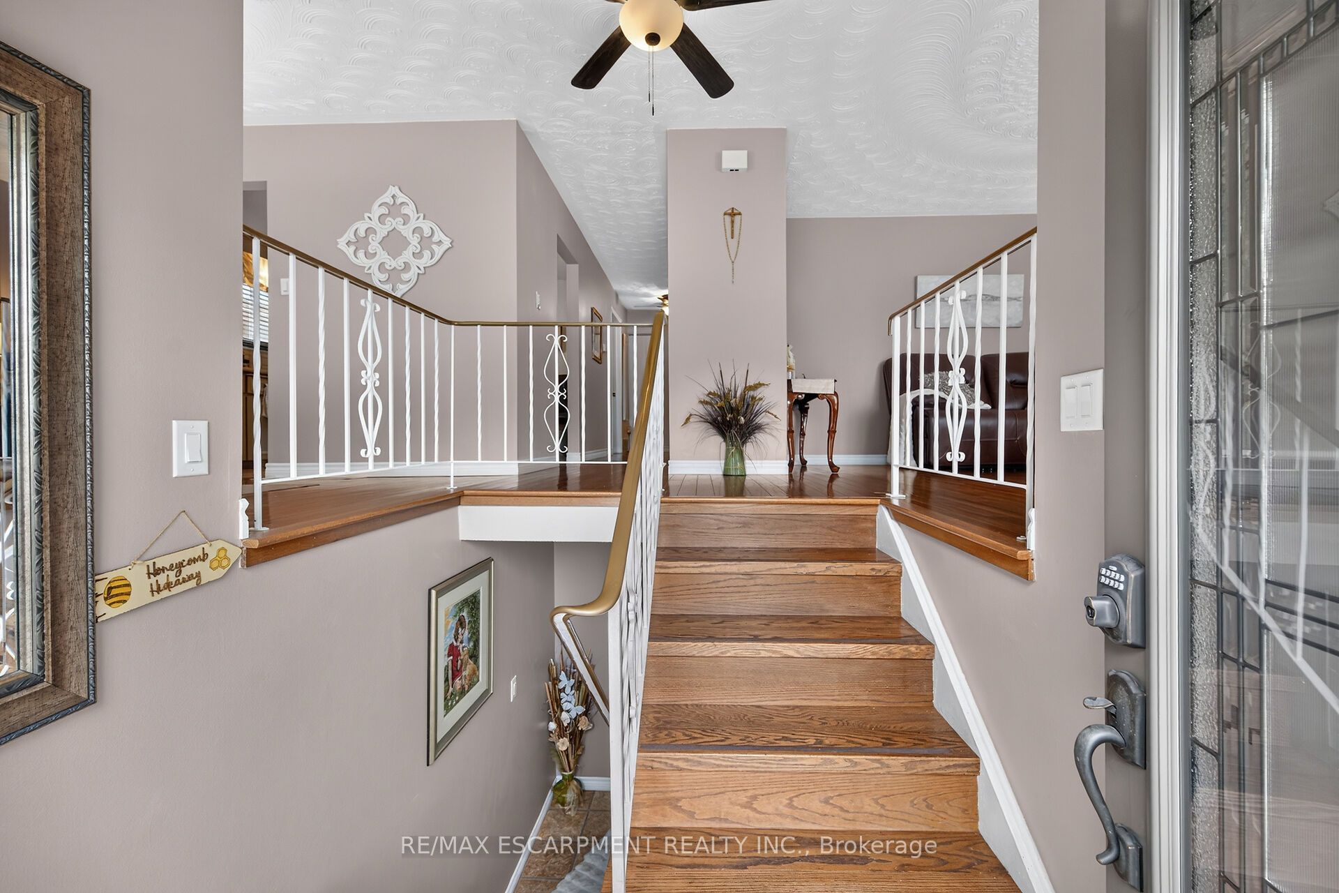 49 Brookstream Court Property Photo 6