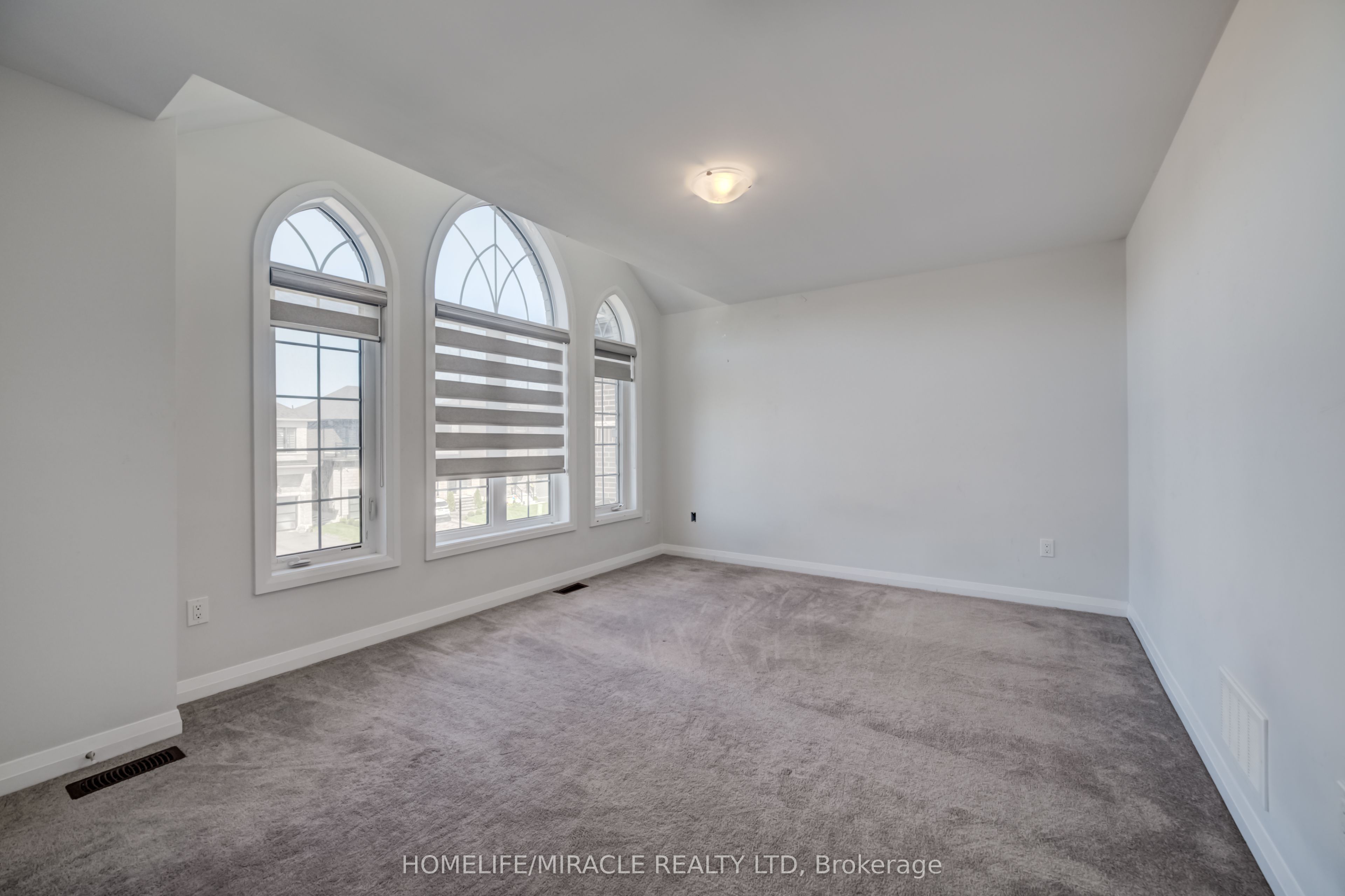76 Mackay Drive Property Photo 28