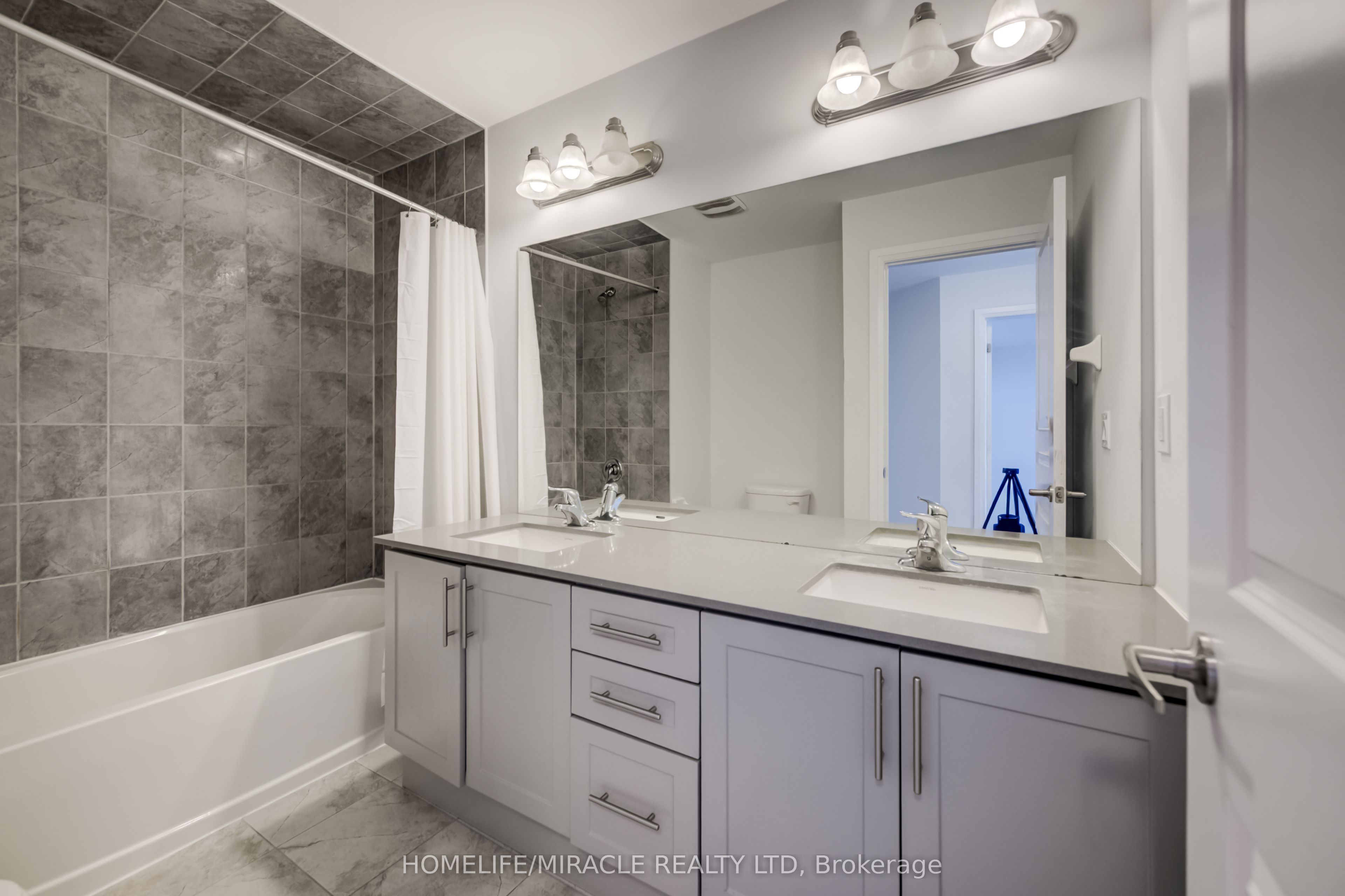 76 Mackay Drive Property Photo 33