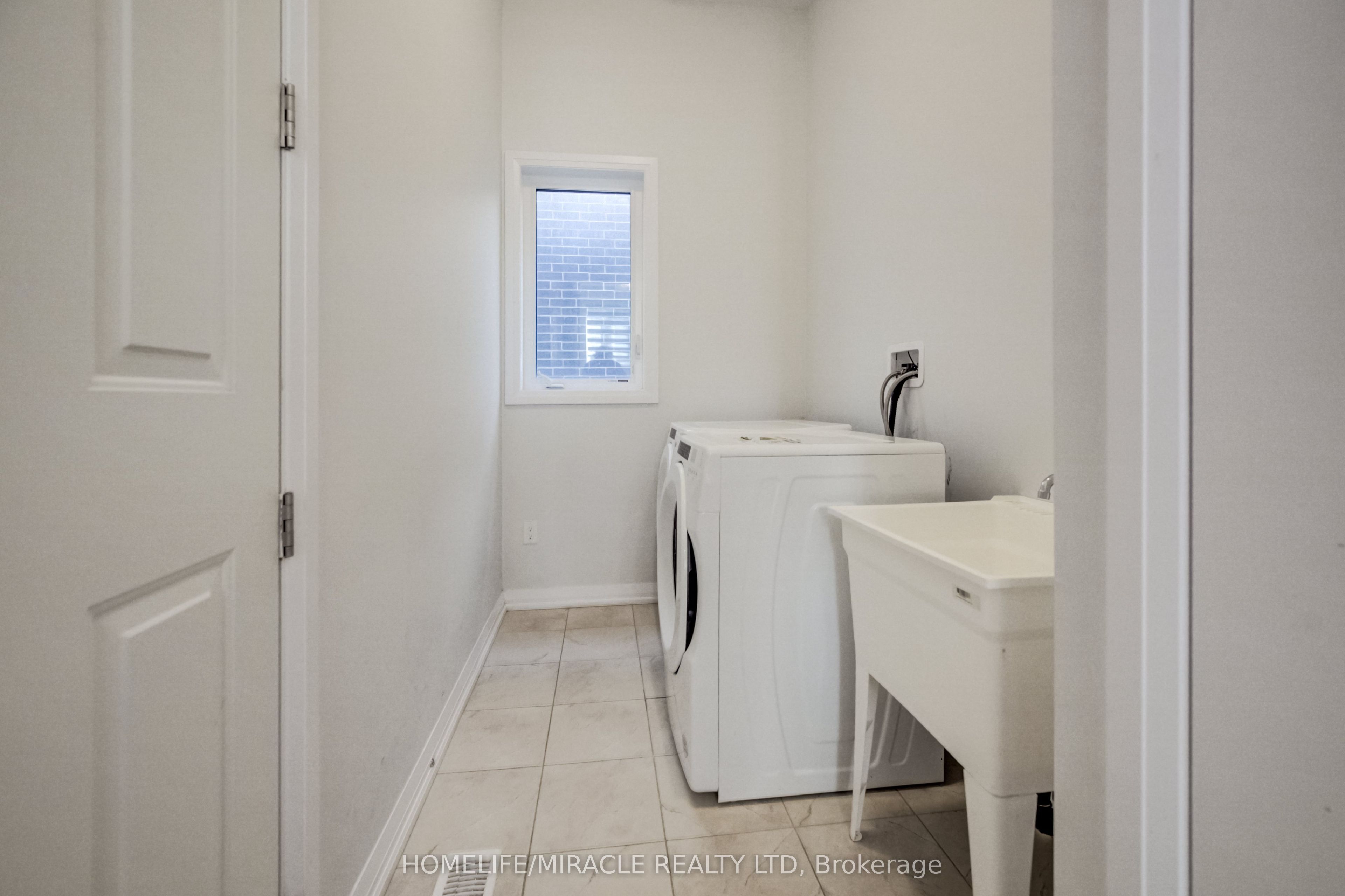 76 Mackay Drive Property Photo 42