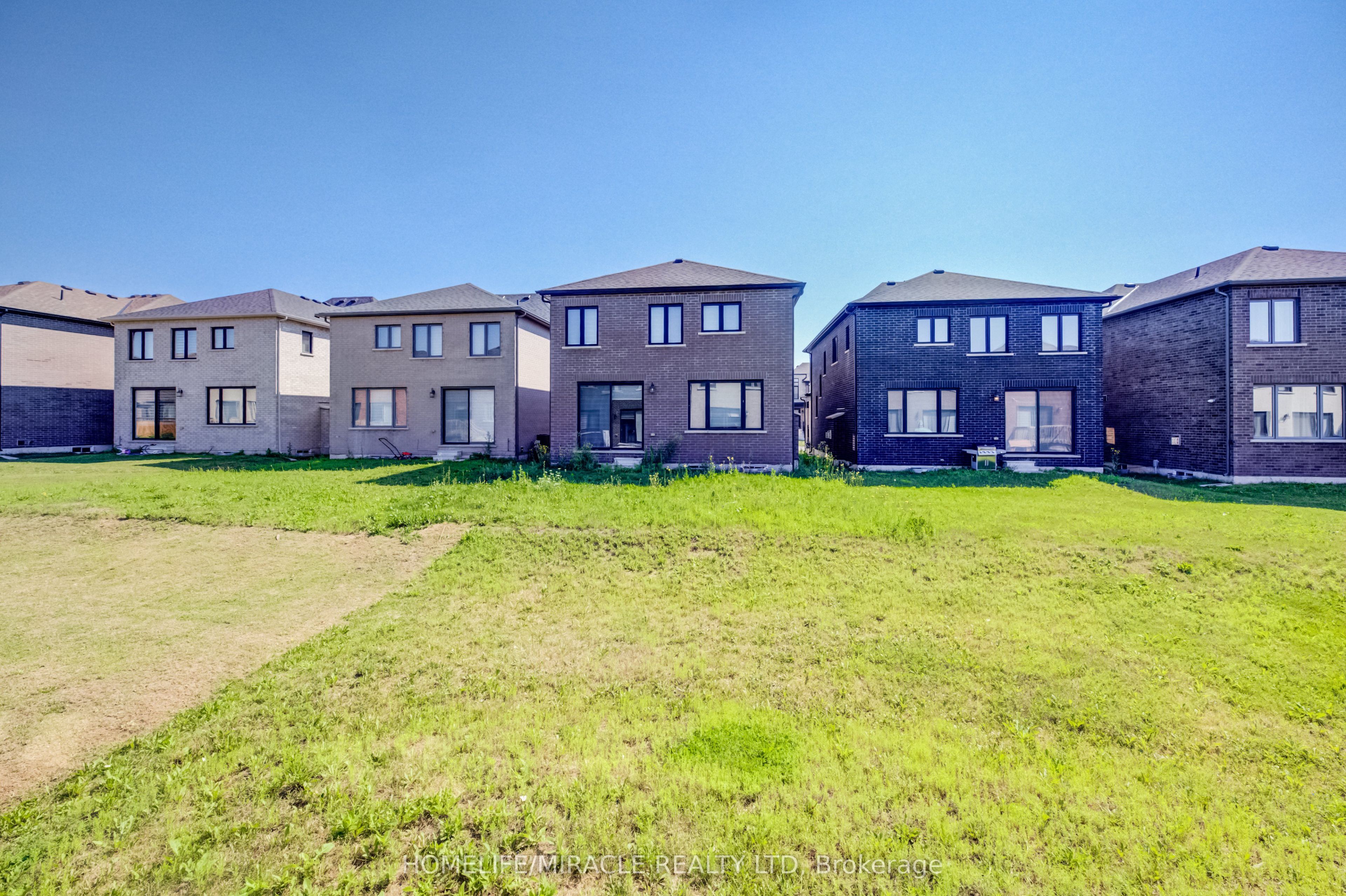 76 Mackay Drive Property Photo 43