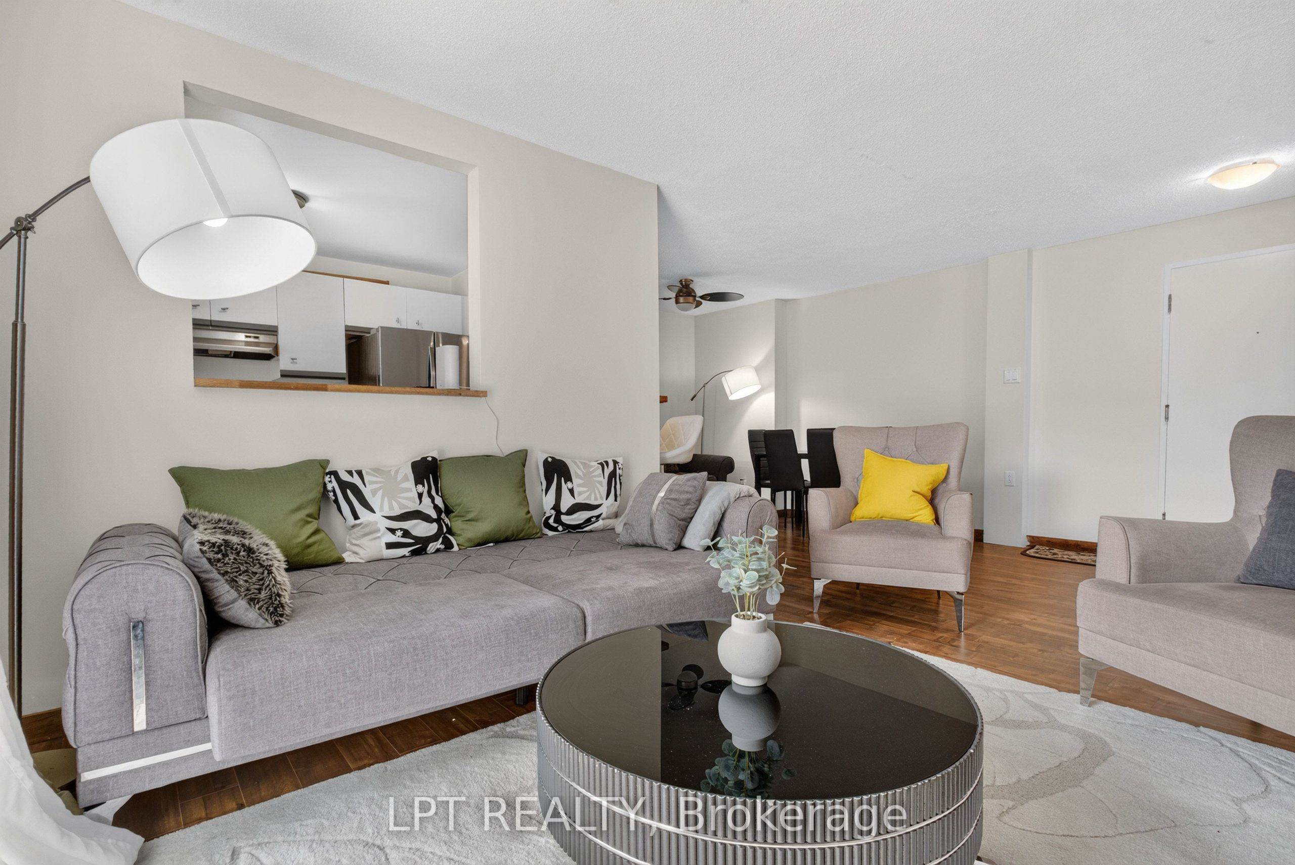 50 Burnside Avenue 203 Property Photo 6