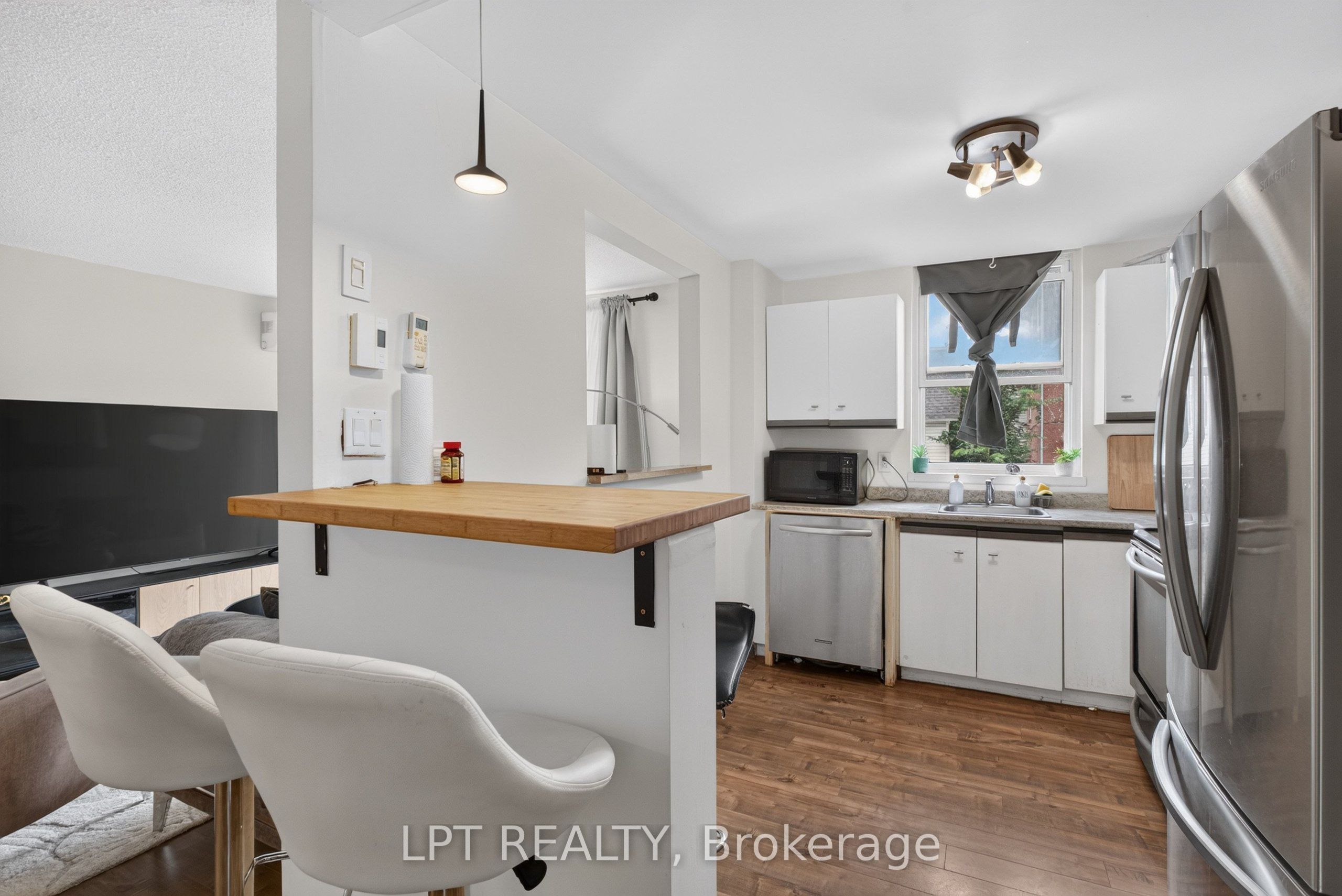 50 Burnside Avenue 203 Property Photo 13