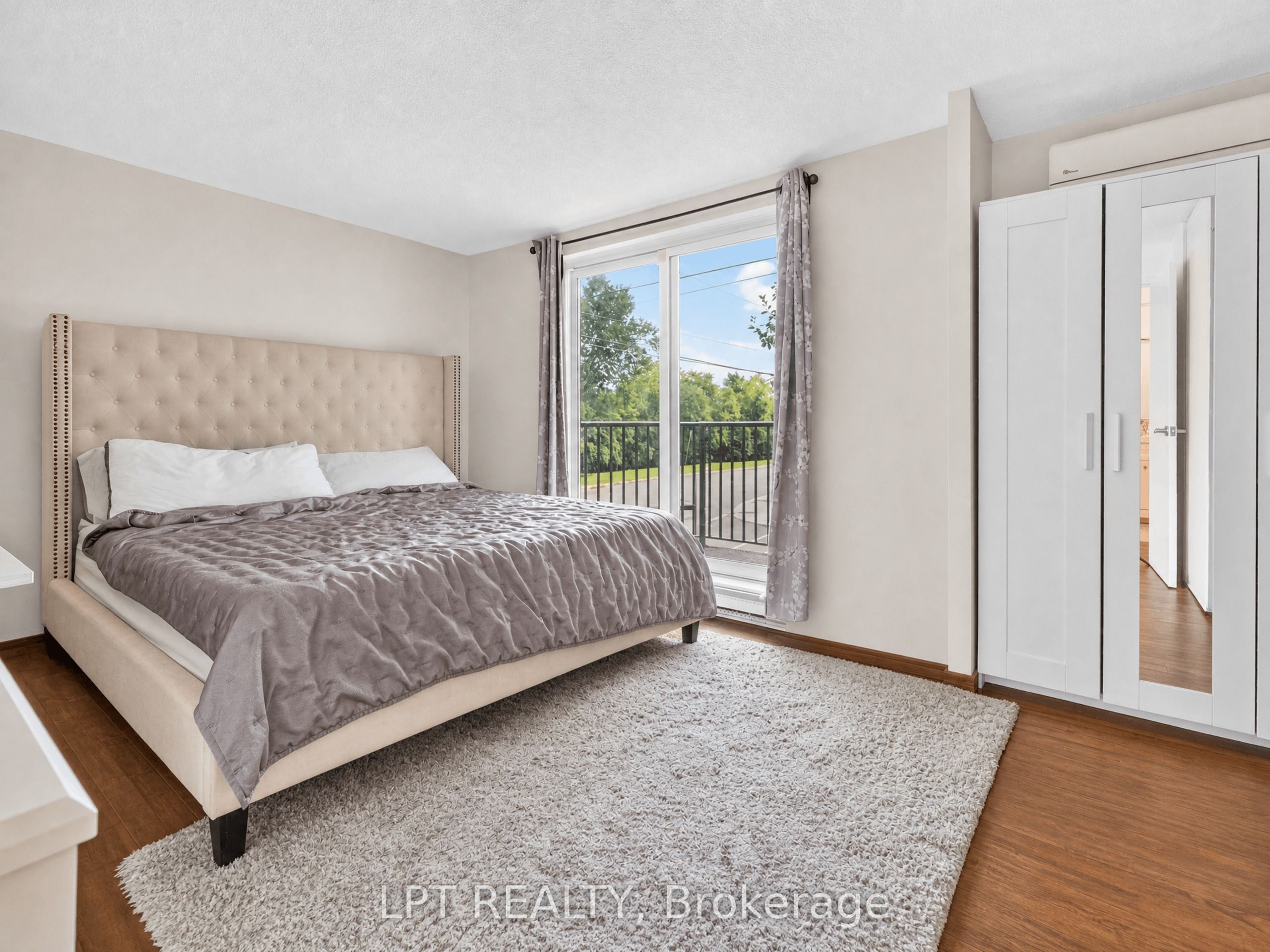 50 Burnside Avenue 203 Property Photo 14