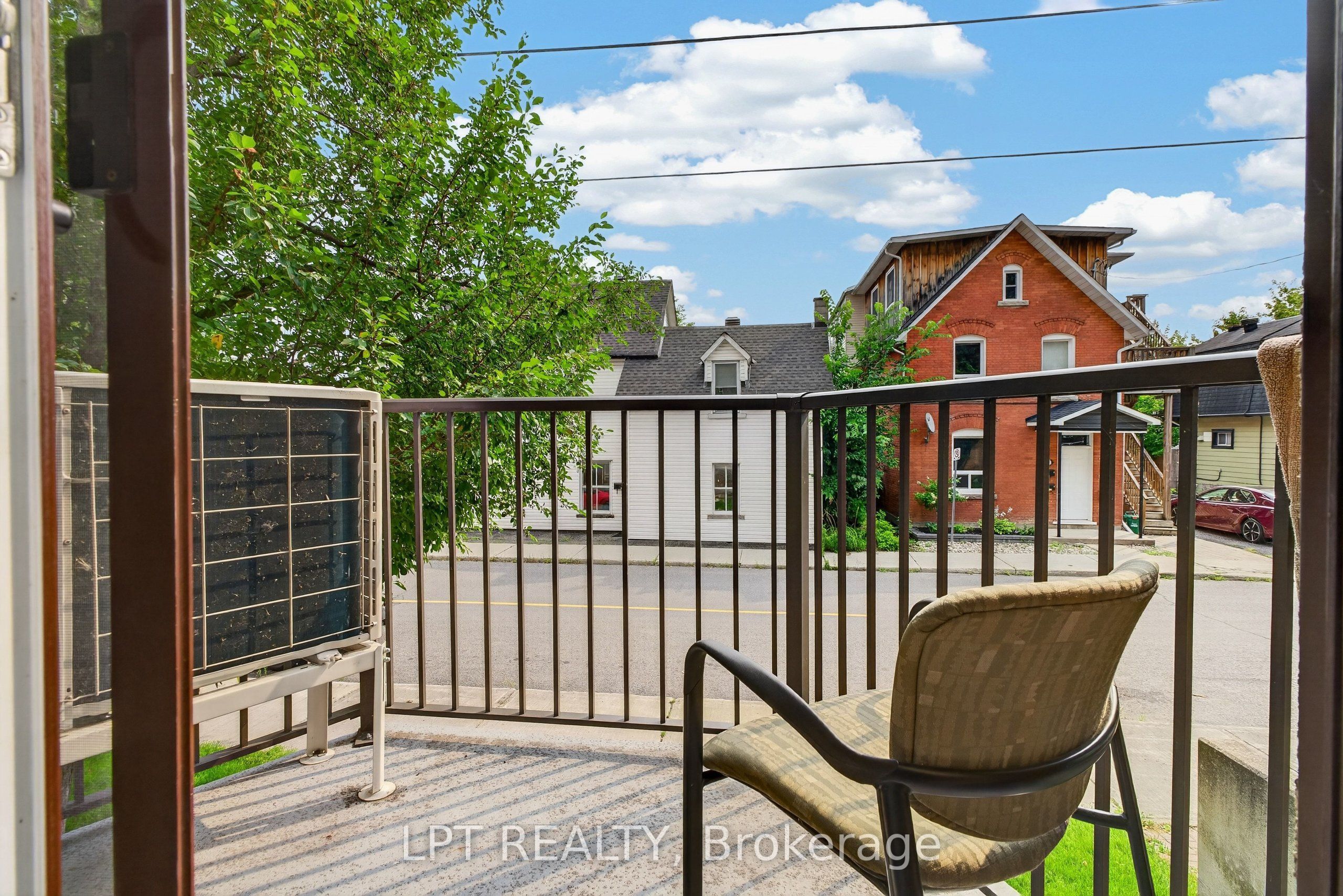 50 Burnside Avenue 203 Property Photo 22
