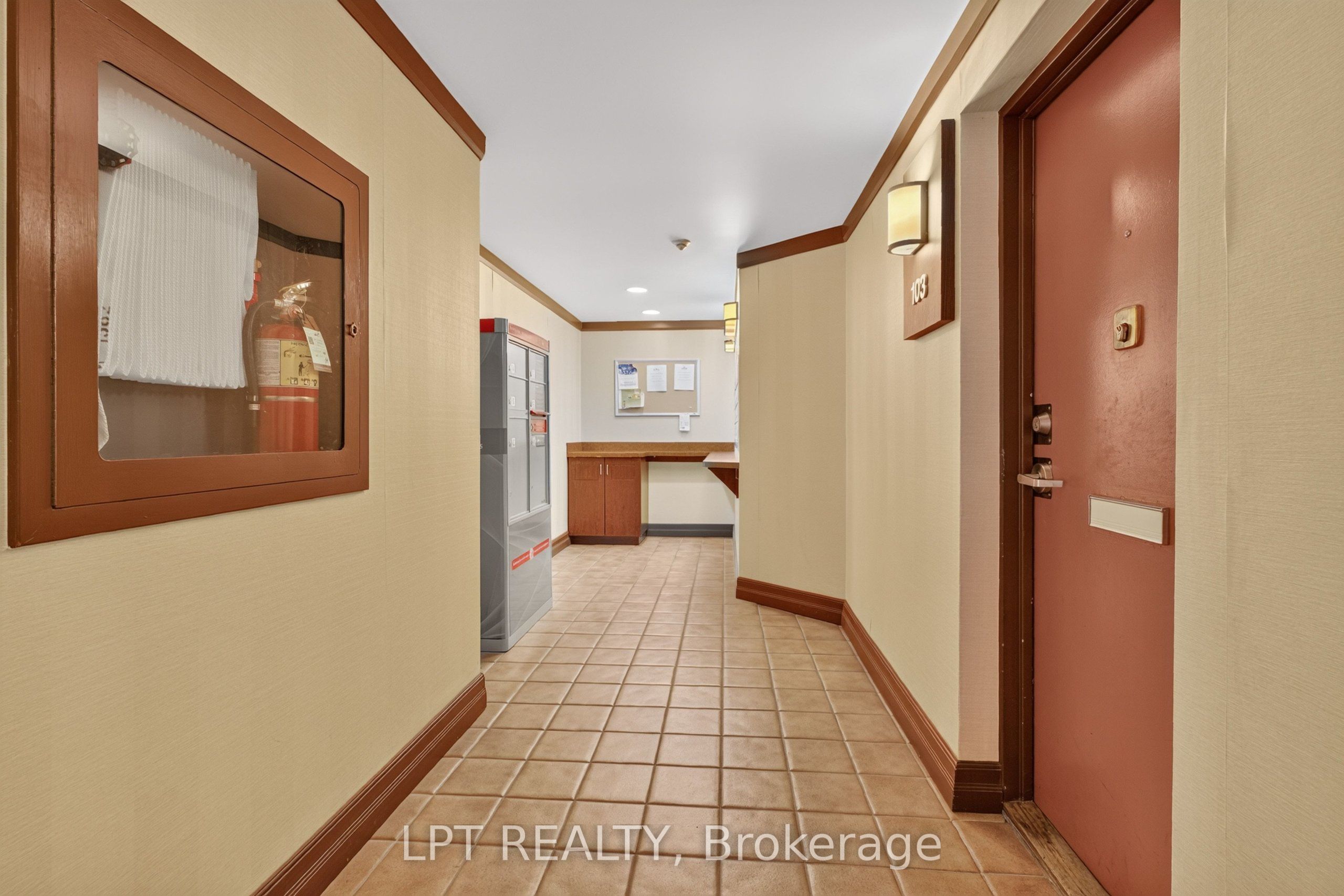 50 Burnside Avenue 203 Property Photo 28
