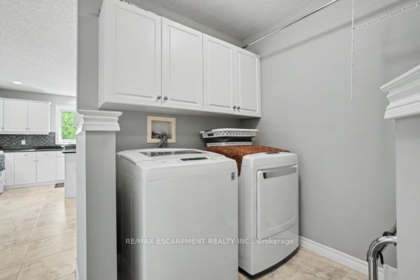 8 Upton Court Property Photo 19