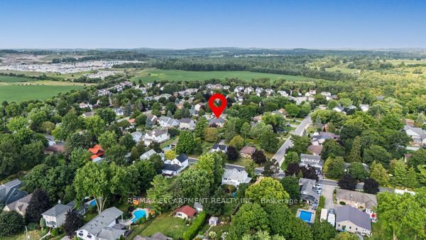 8 Upton Court Property Photo 49