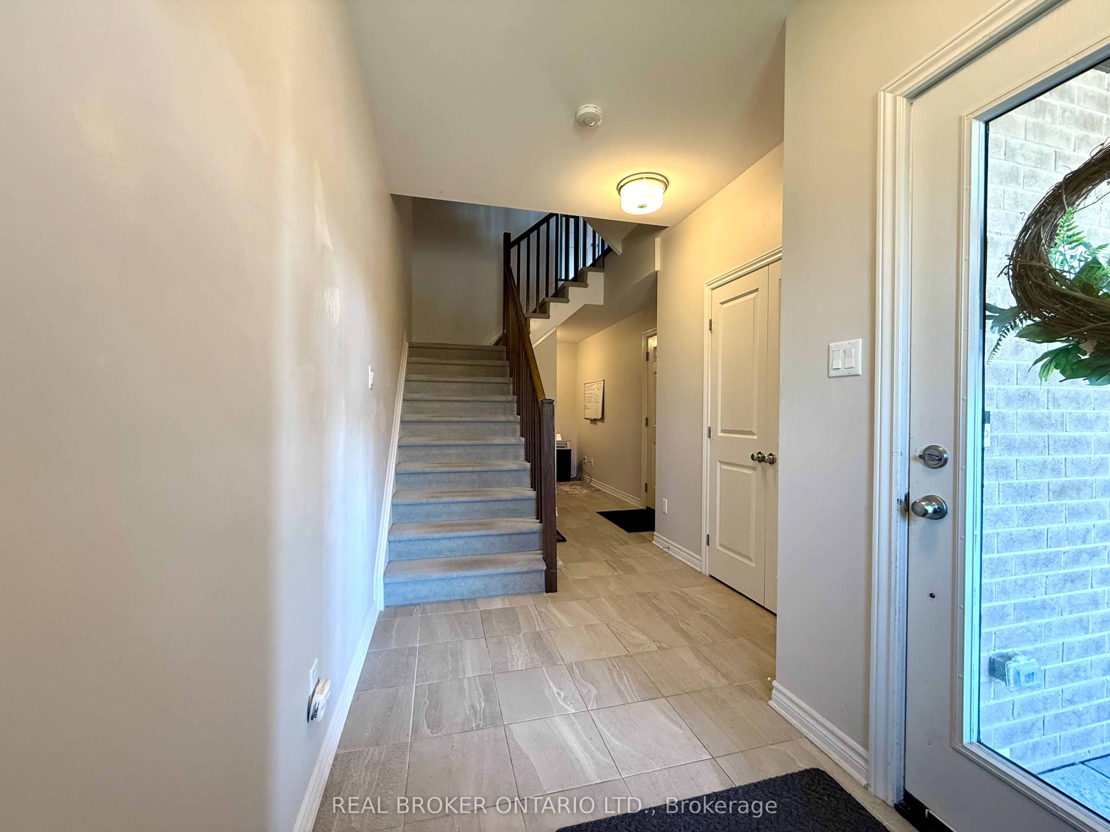 511 Stadacone Row Property Photo 5