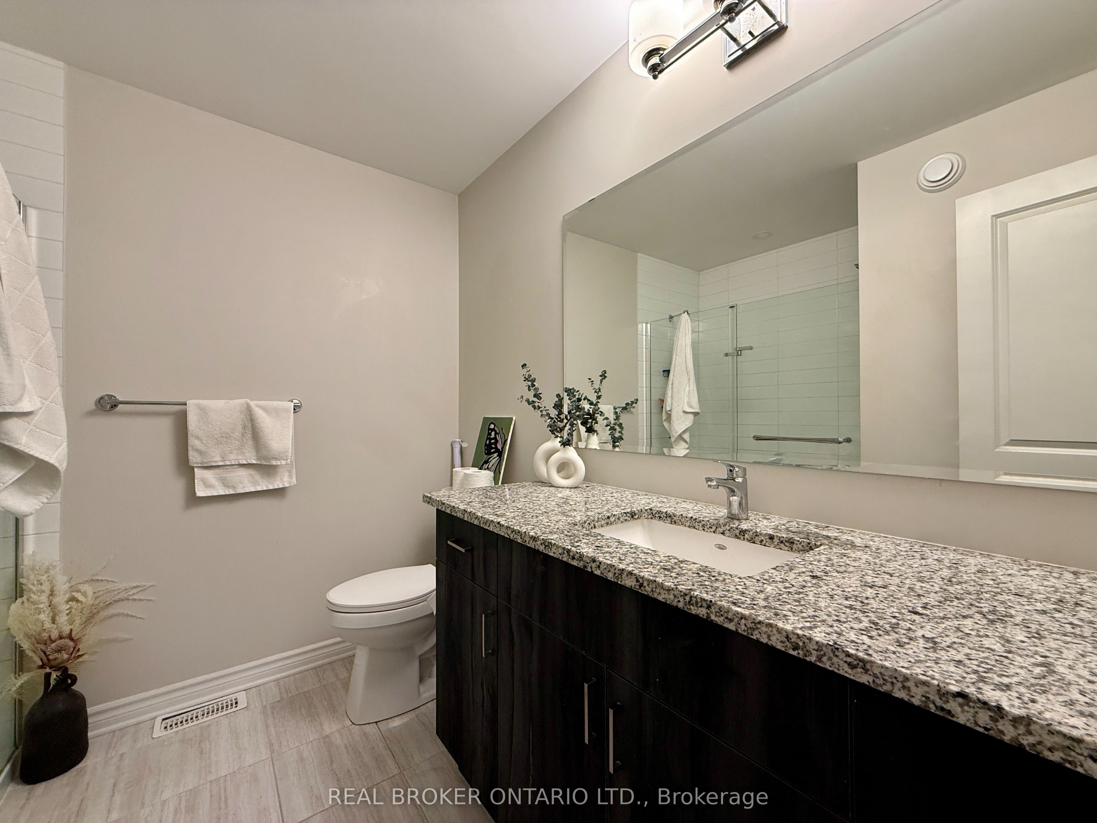 511 Stadacone Row Property Photo 28