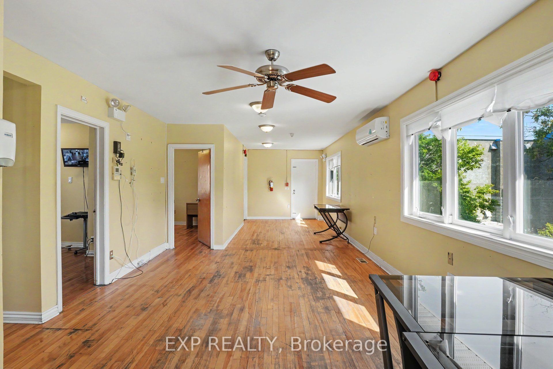 297 Savard Avenue E Property Photo 9
