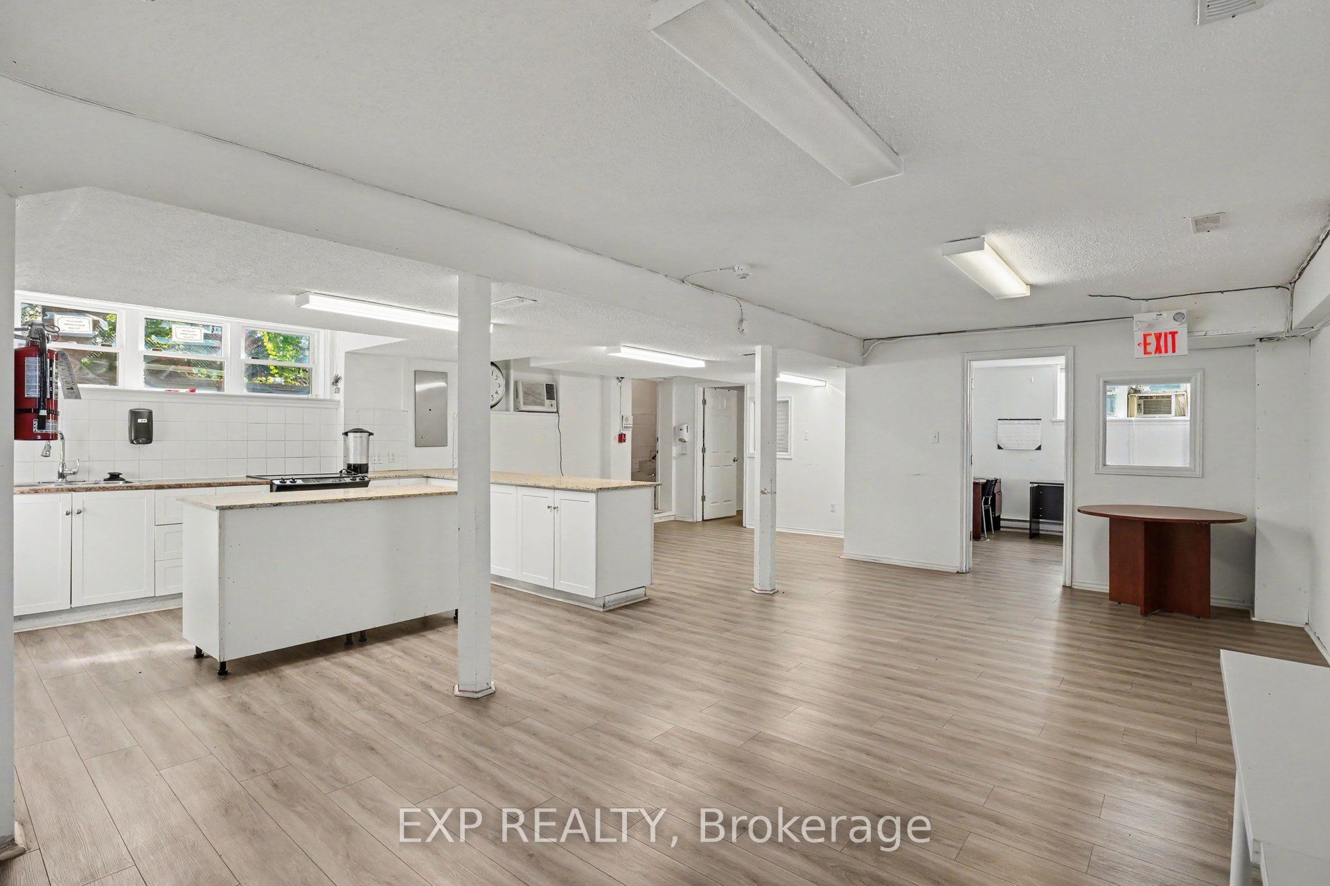 297 Savard Avenue E Property Photo 10