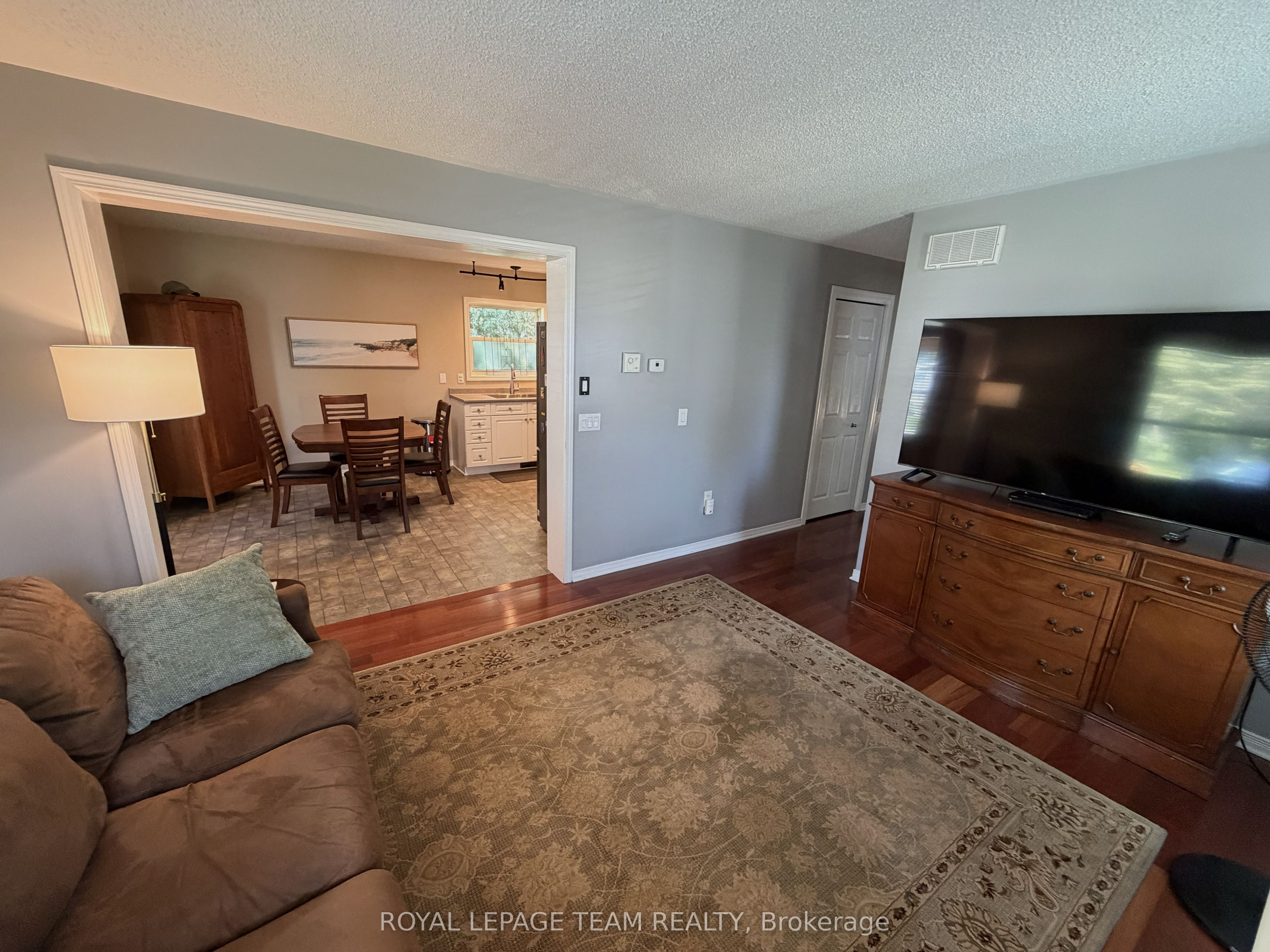 1028 Teena Colleen Private Property Photo 11