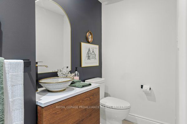 1102 Burnside Drive Property Photo 17