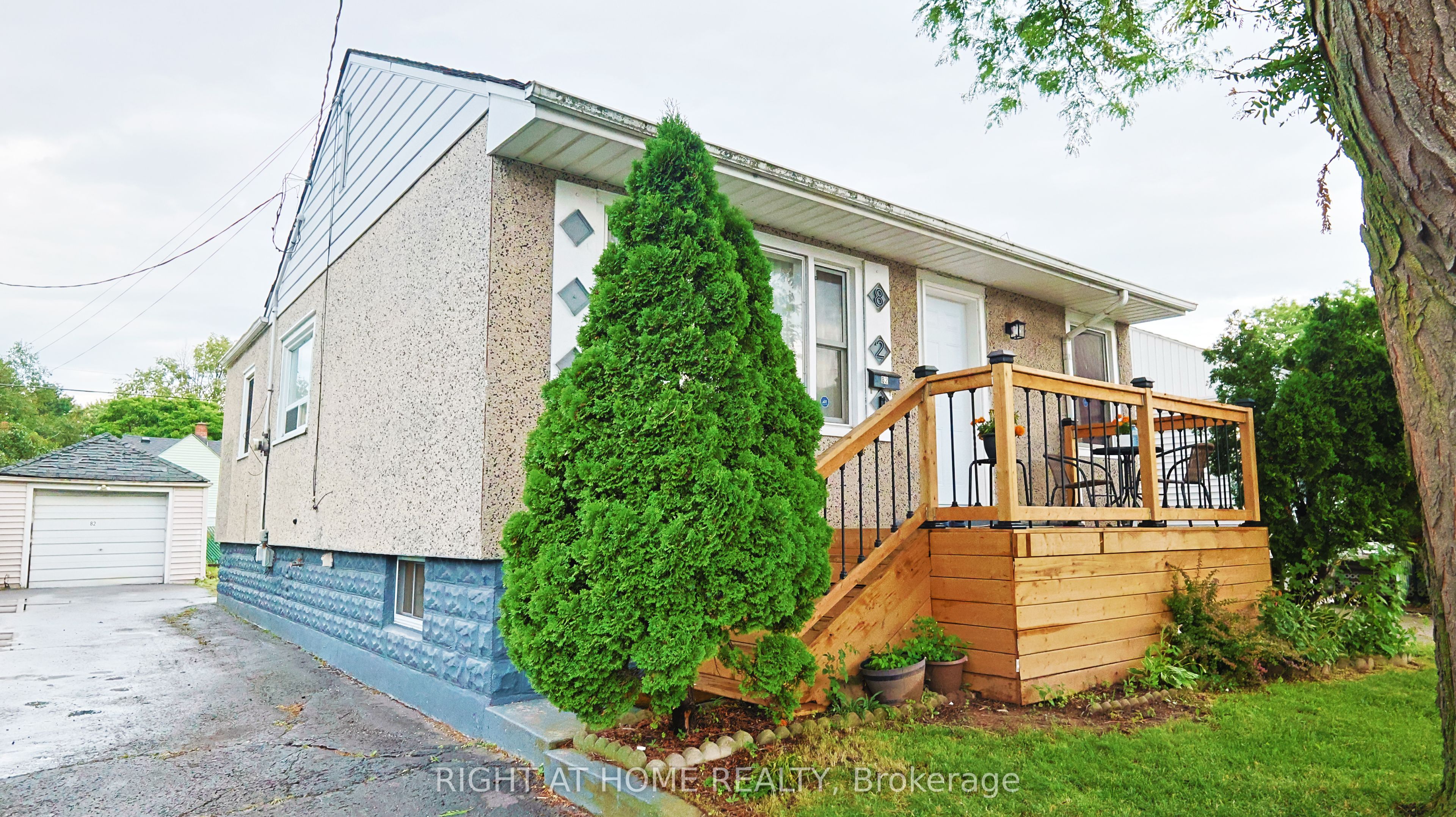 82 Normanhurst Avenue Property Photo 1