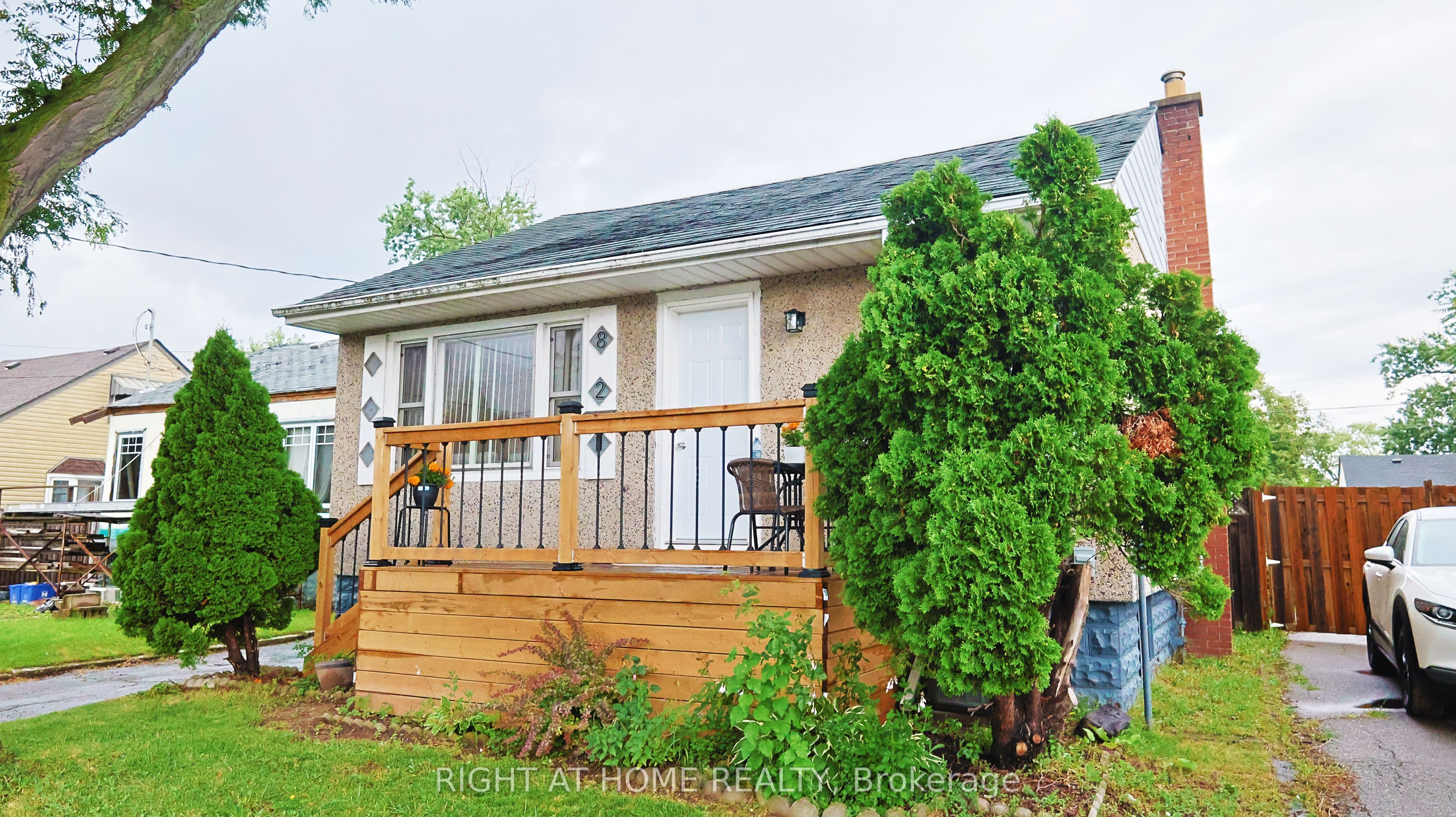 82 Normanhurst Avenue Property Photo 4