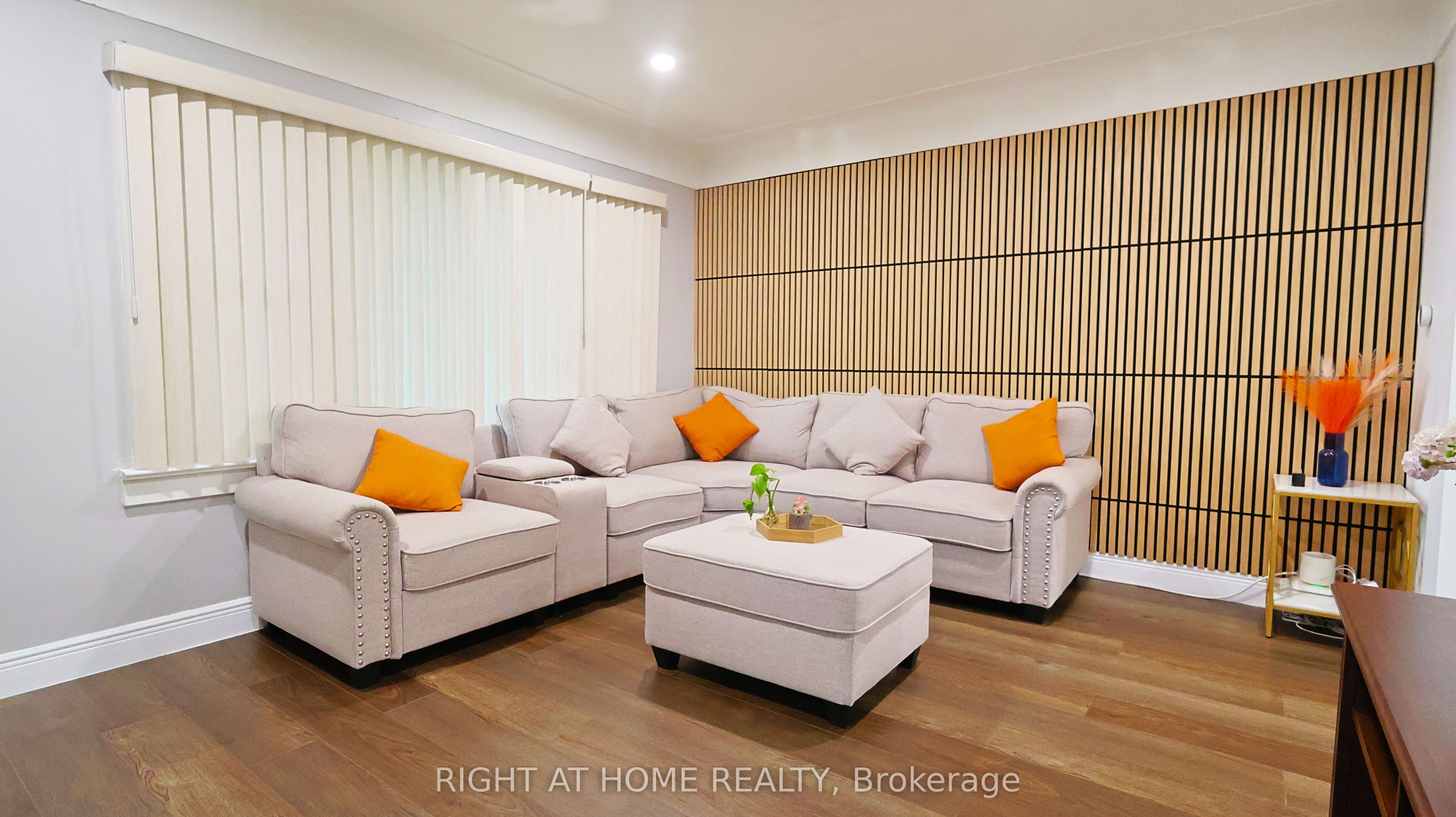 82 Normanhurst Avenue Property Photo 12