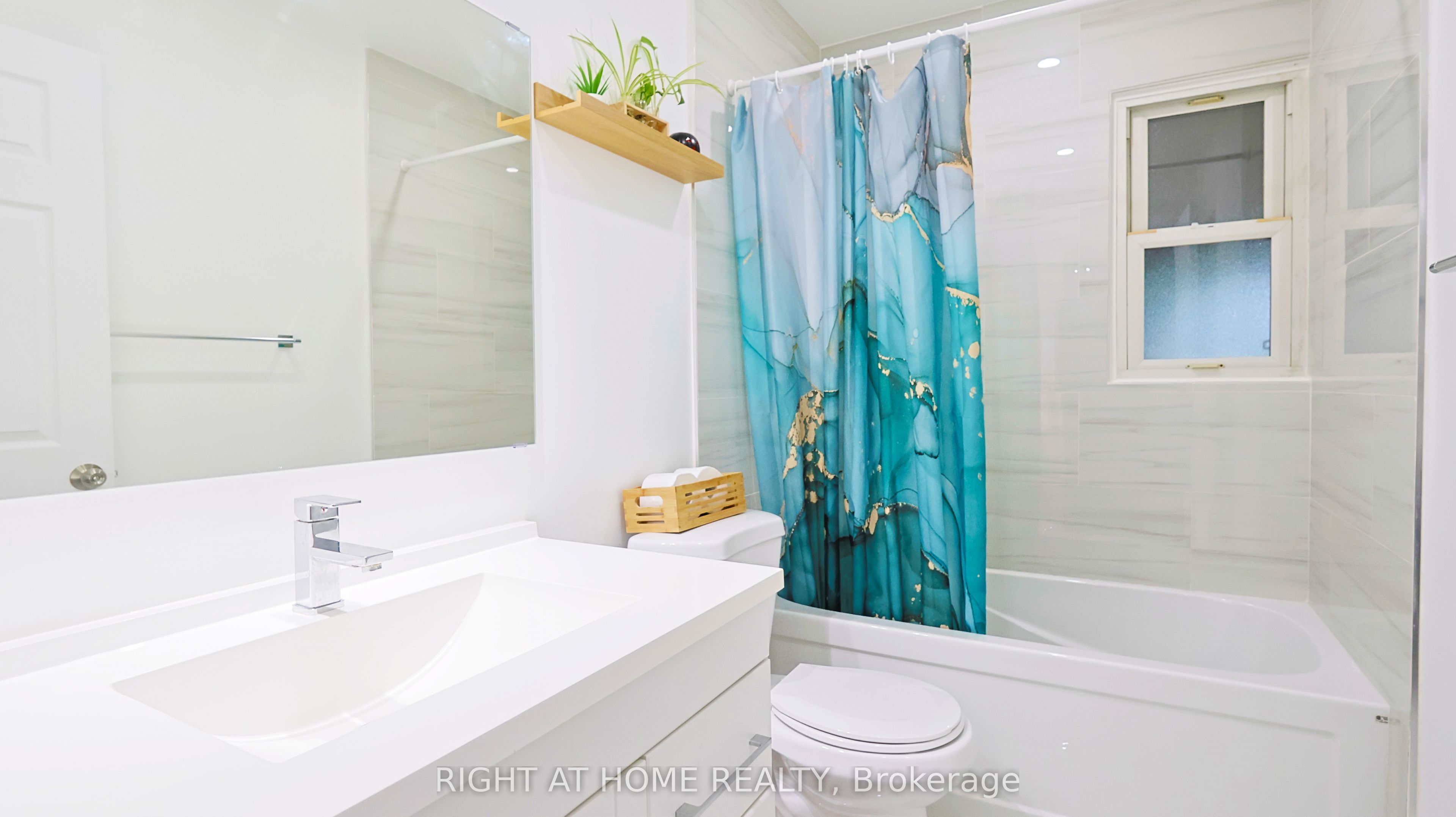 82 Normanhurst Avenue Property Photo 19