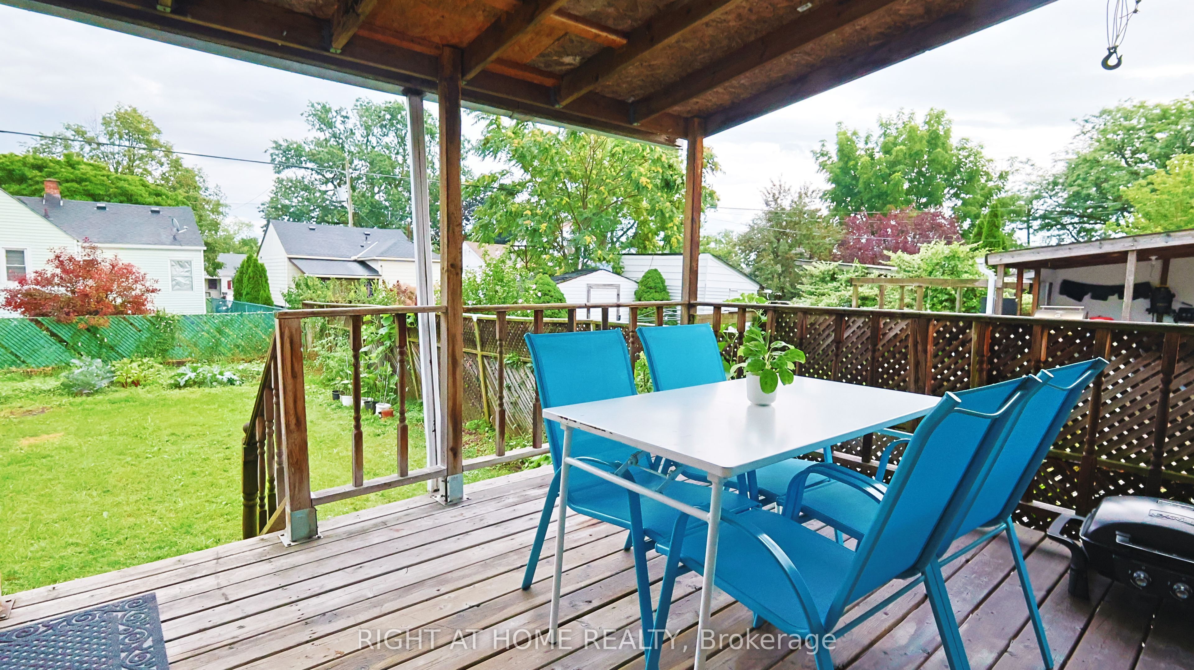 82 Normanhurst Avenue Property Photo 44