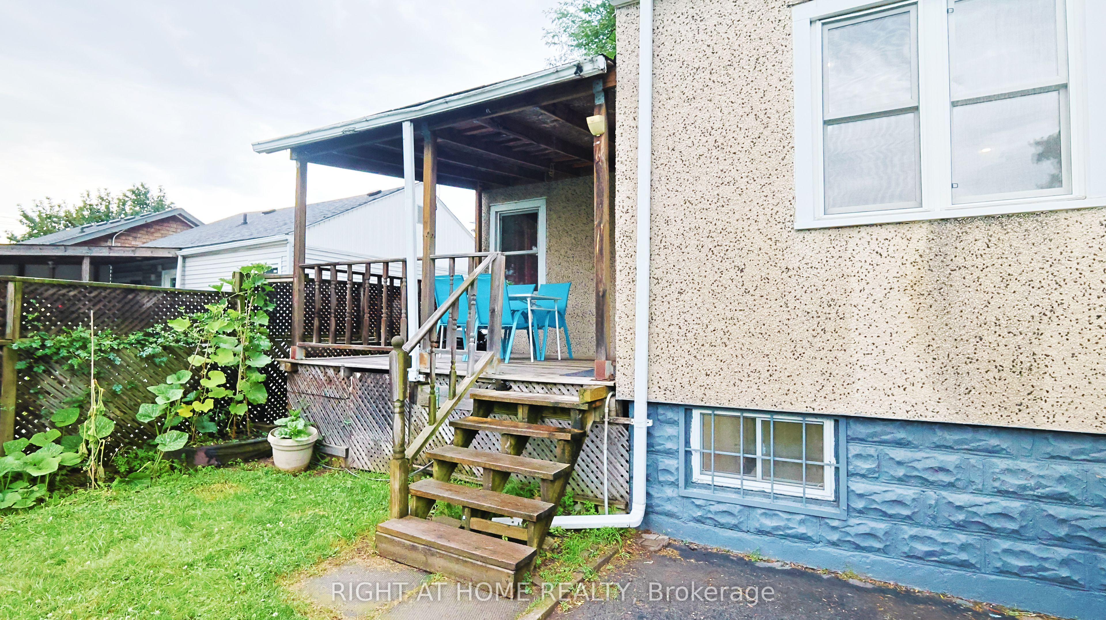 82 Normanhurst Avenue Property Photo 45