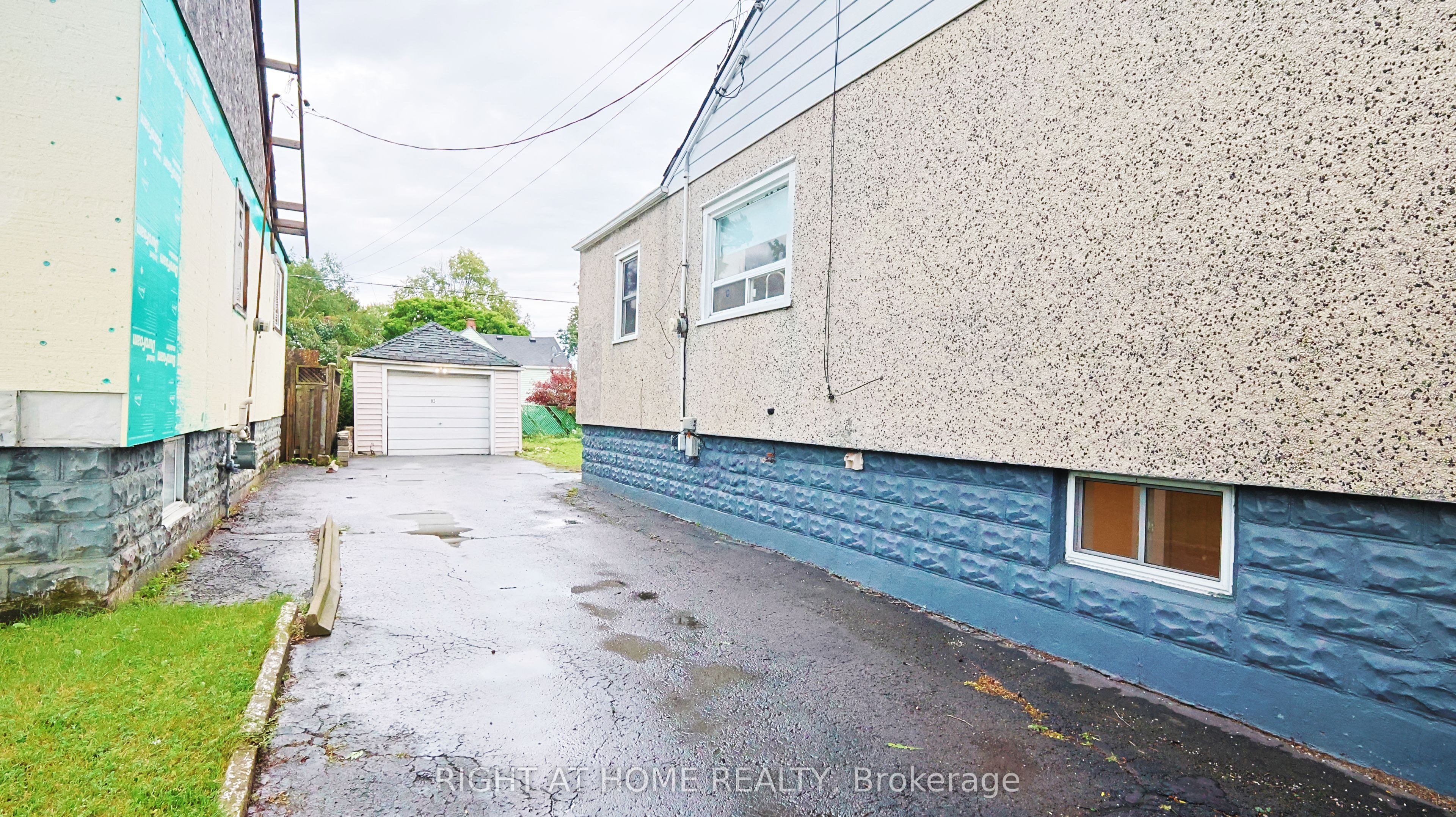 82 Normanhurst Avenue Property Photo 48