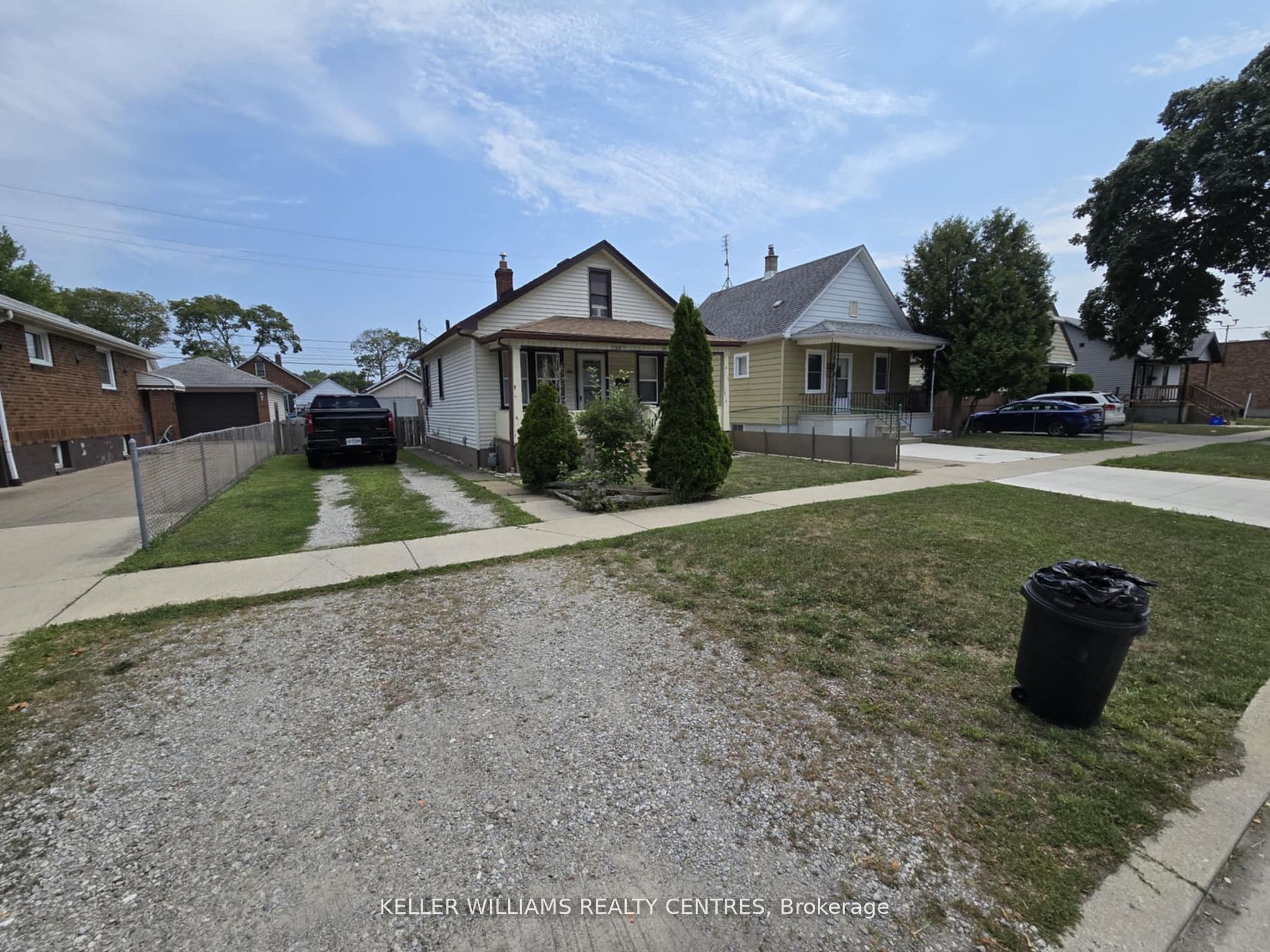 1868 Albert Road Property Photo 17