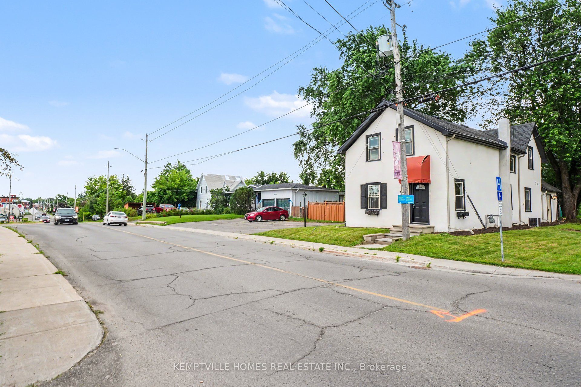 616 RIDEAU Street Property Photo 1