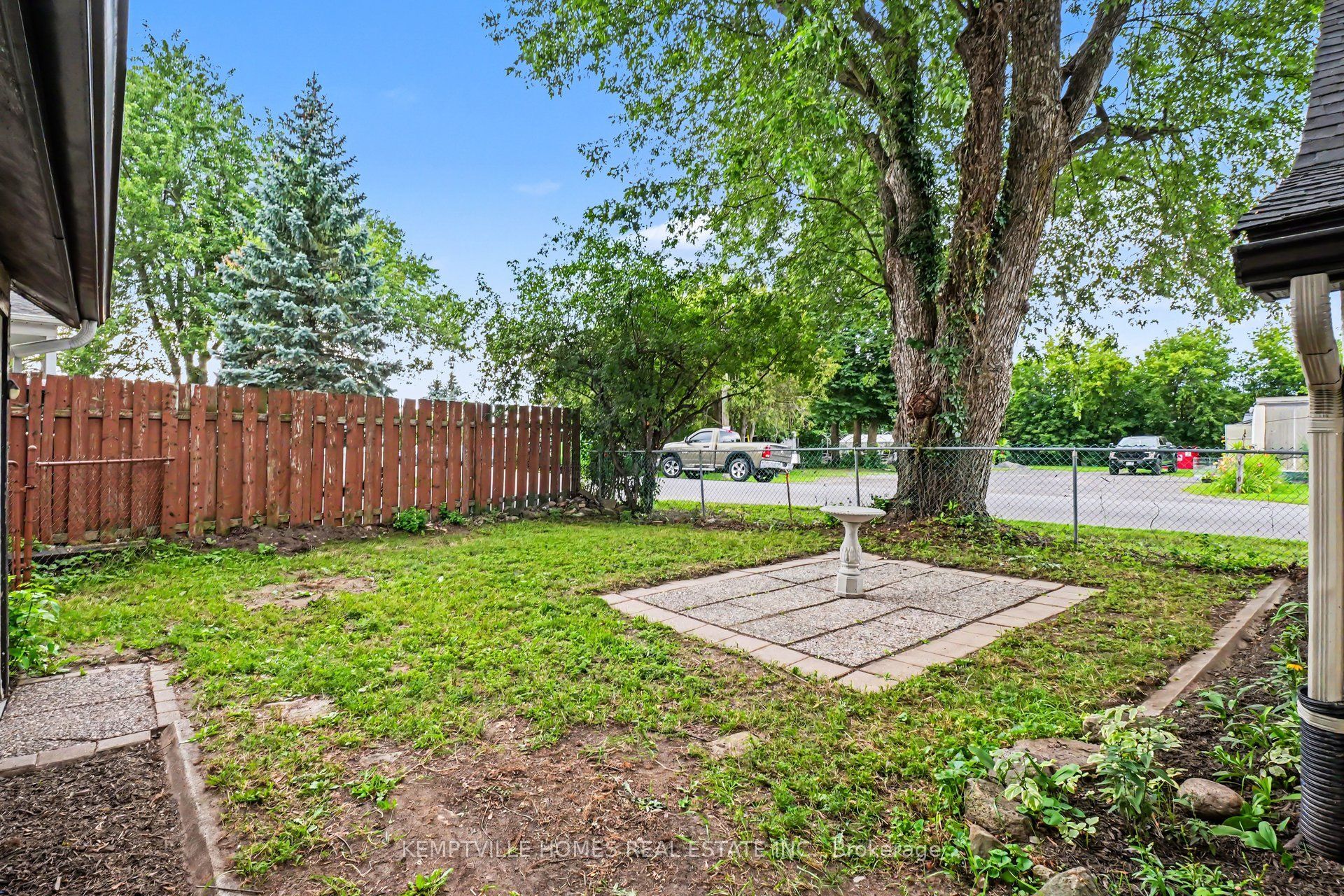 616 Rideau Street Property Photo 30