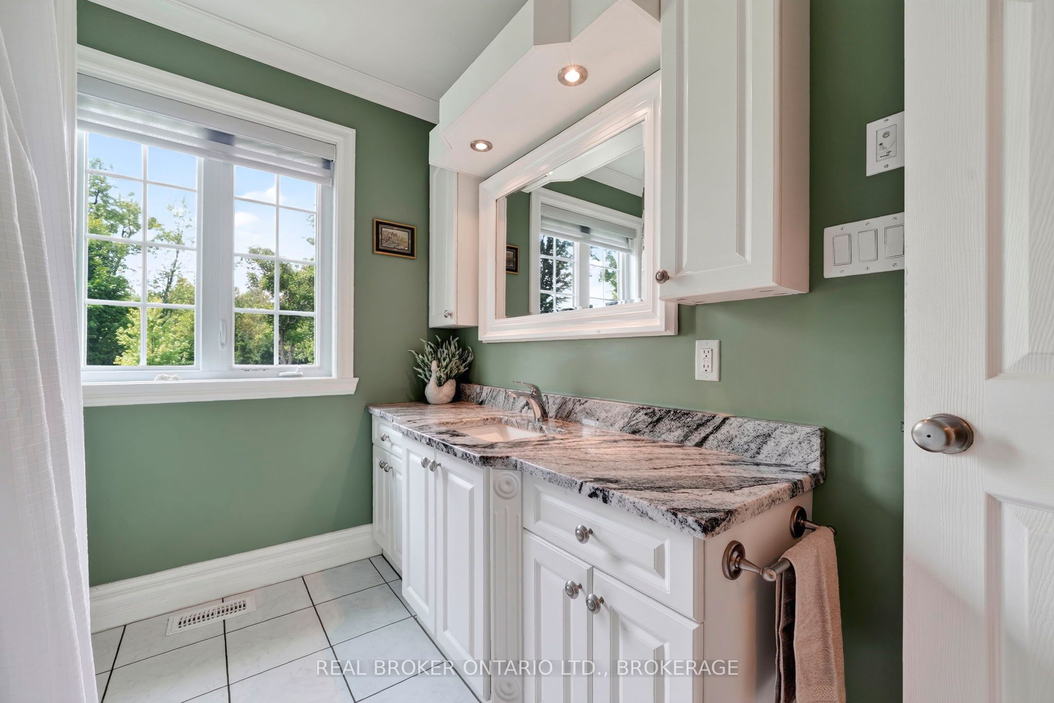 18523 Kenyon Conc Rd 1 Road Property Photo 16