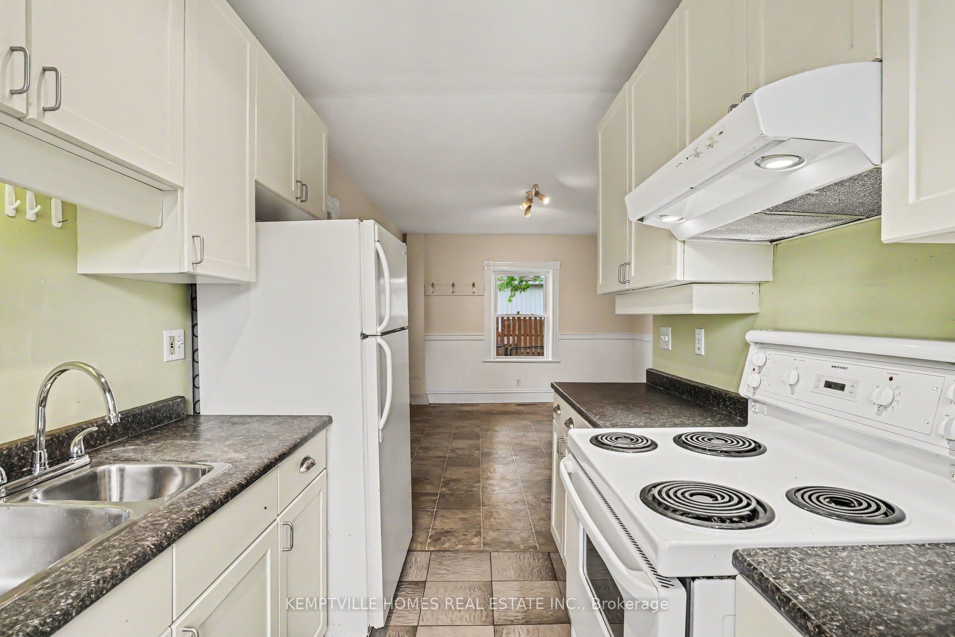616 Rideau Street Property Photo 15
