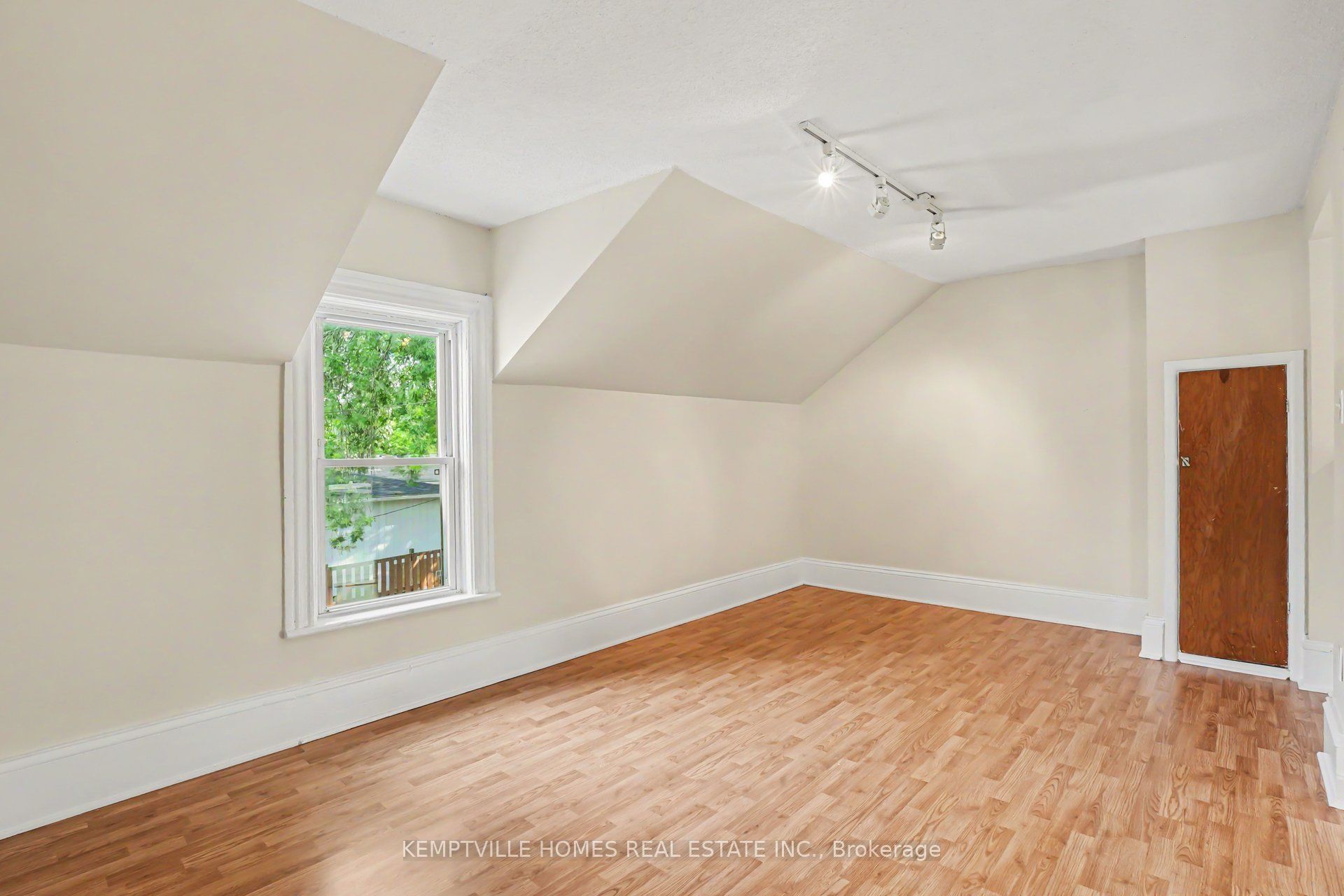 616 Rideau Street Property Photo 19