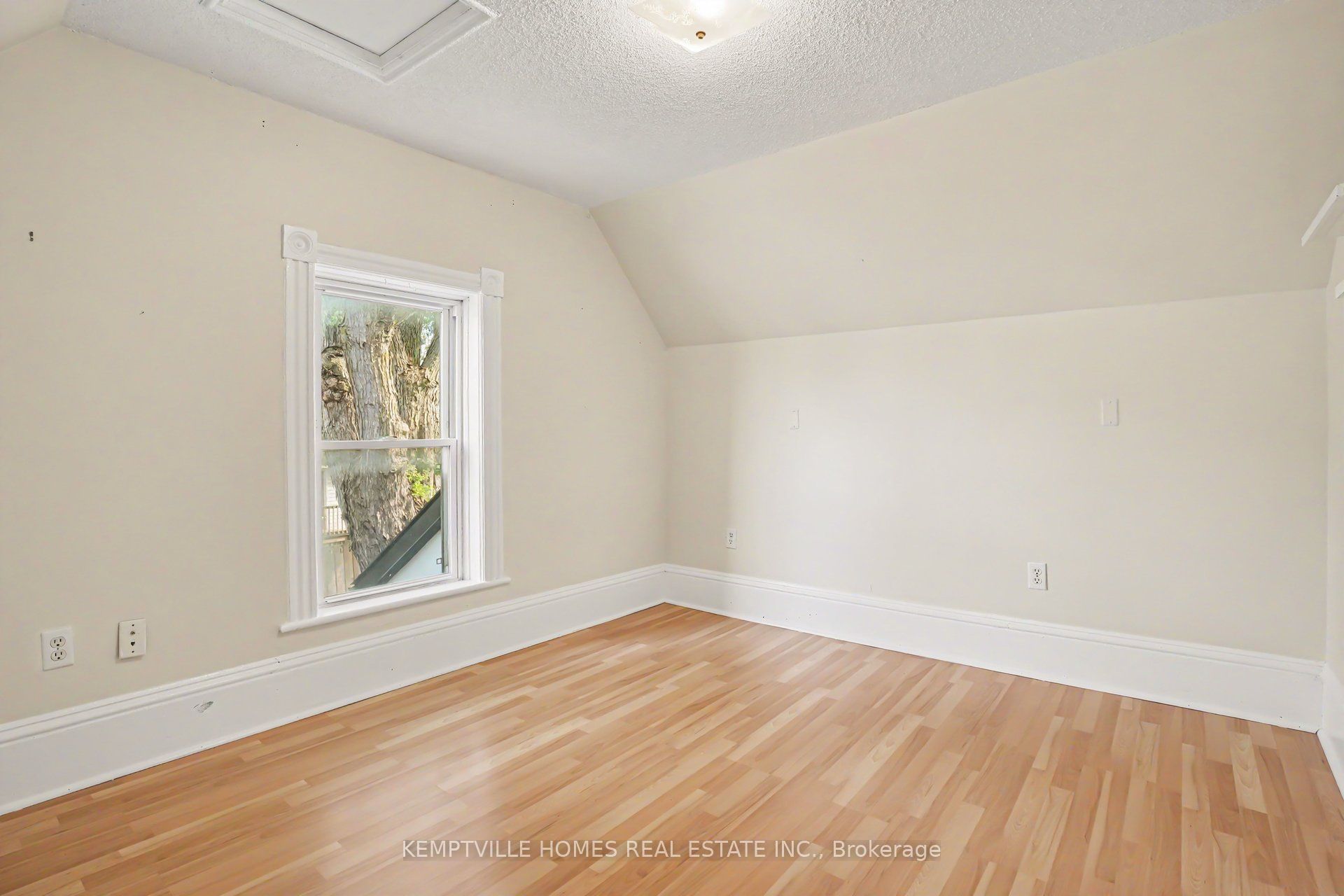 616 Rideau Street Property Photo 23