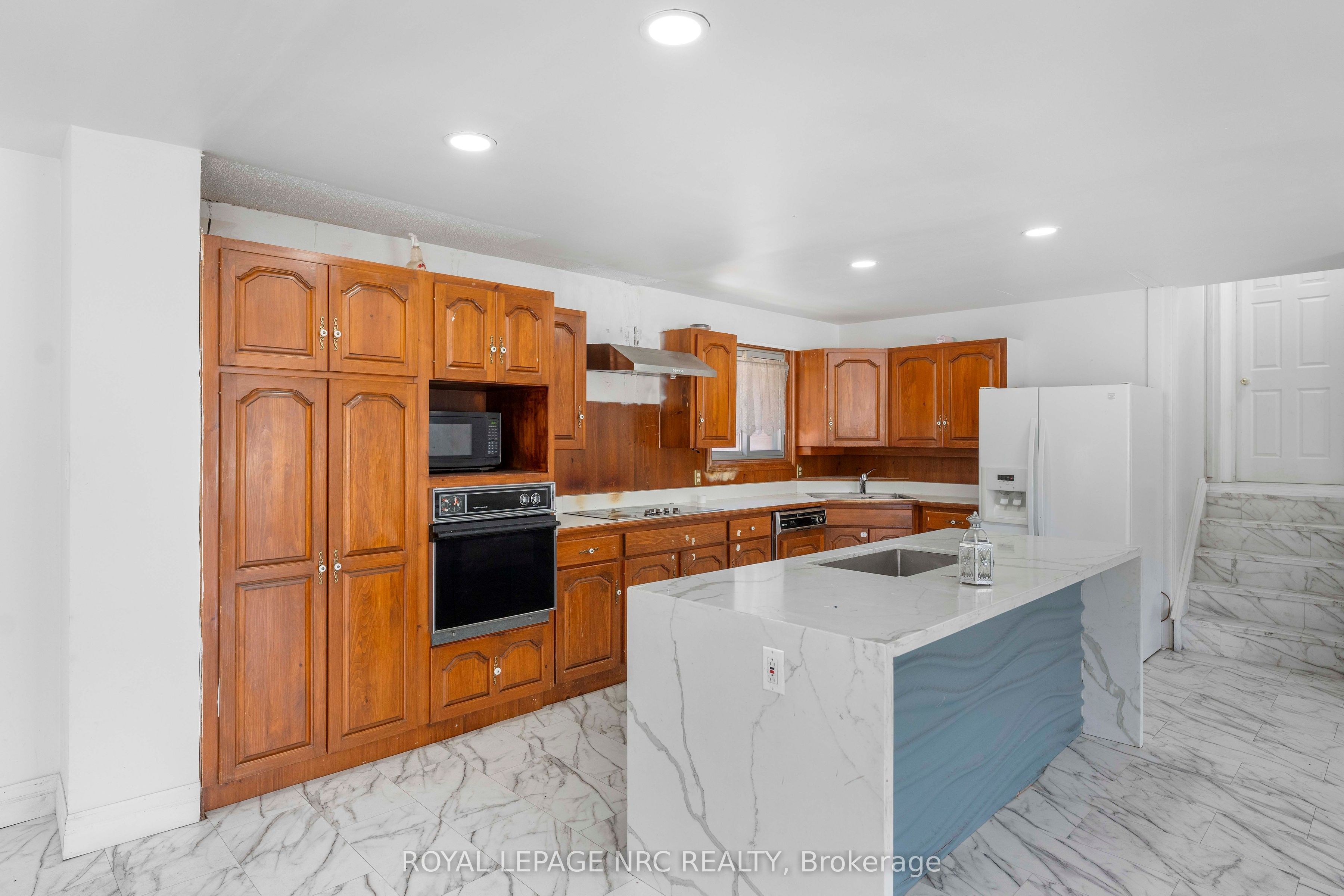 35 Eugene Street Property Photo 15
