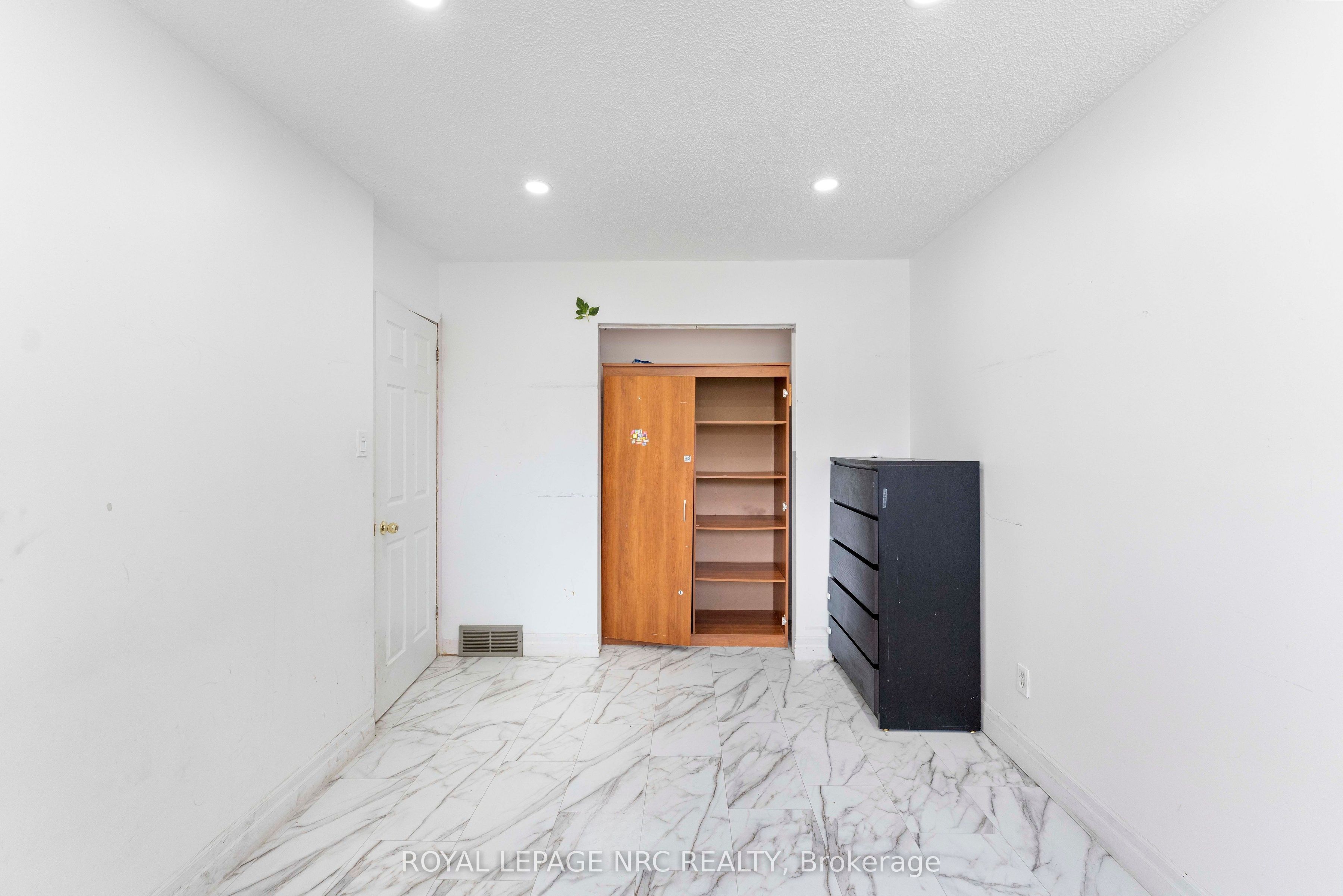 35 Eugene Street Property Photo 24