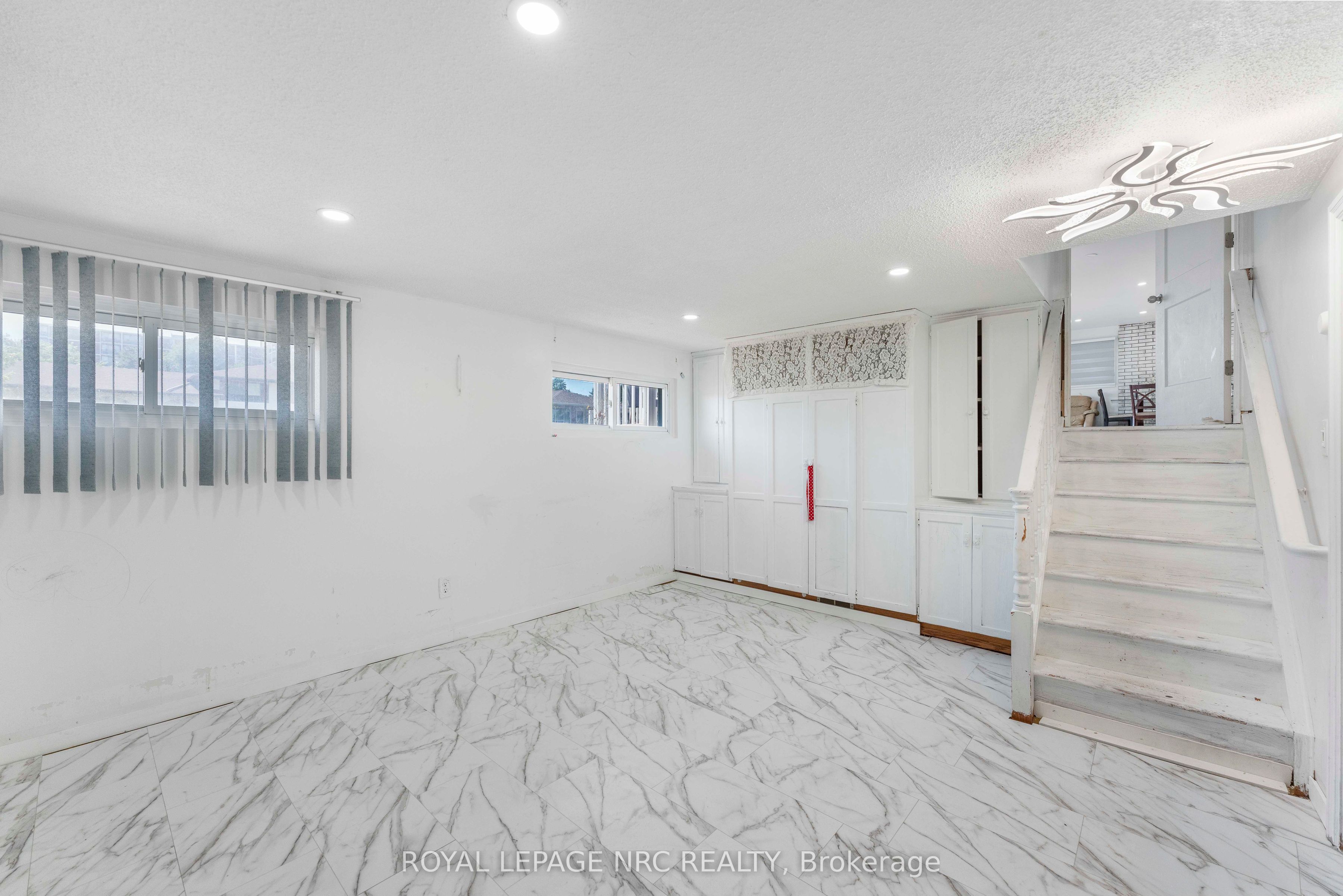 35 Eugene Street Property Photo 29