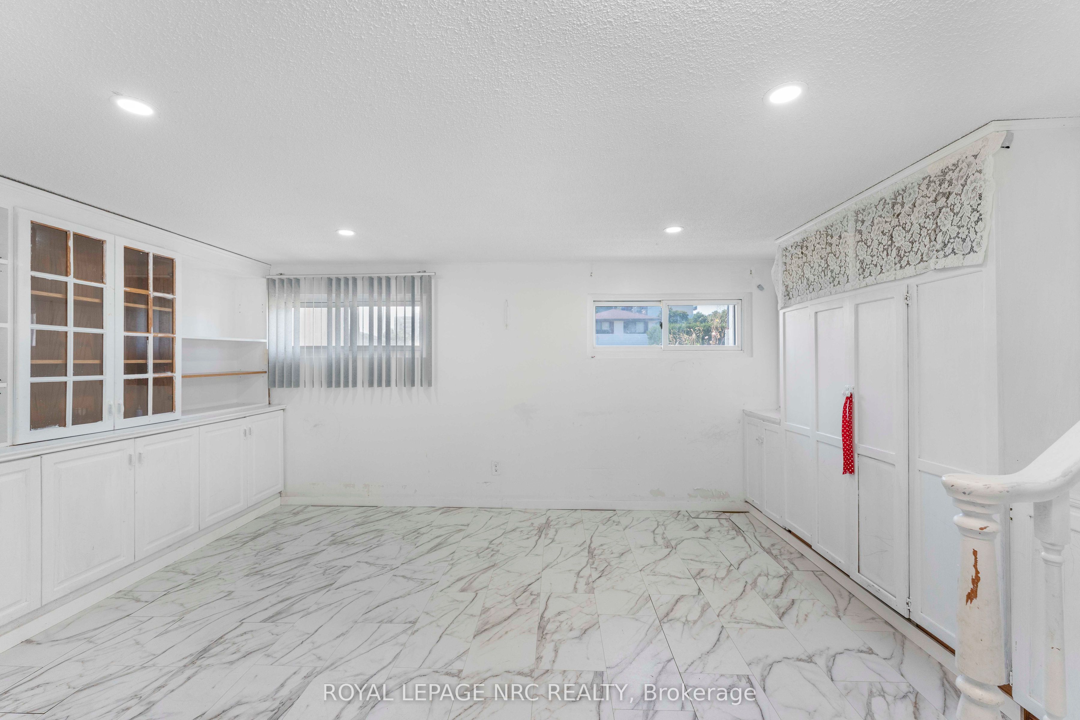 35 Eugene Street Property Photo 30