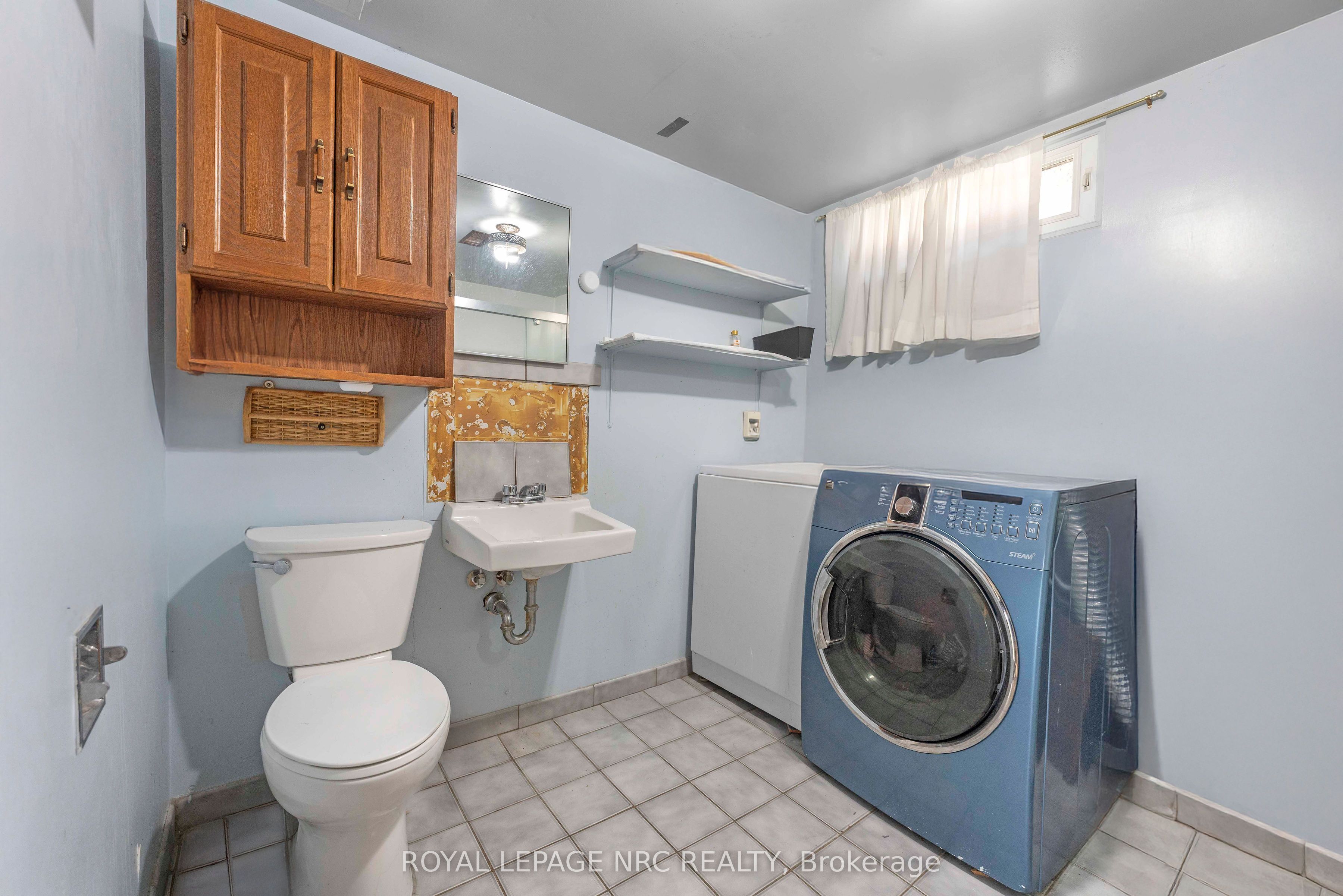 35 Eugene Street Property Photo 32